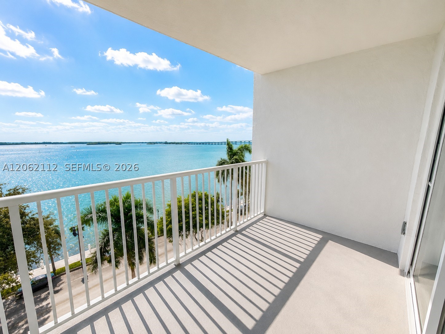 1420 Brickell Bay Dr 702E — photo