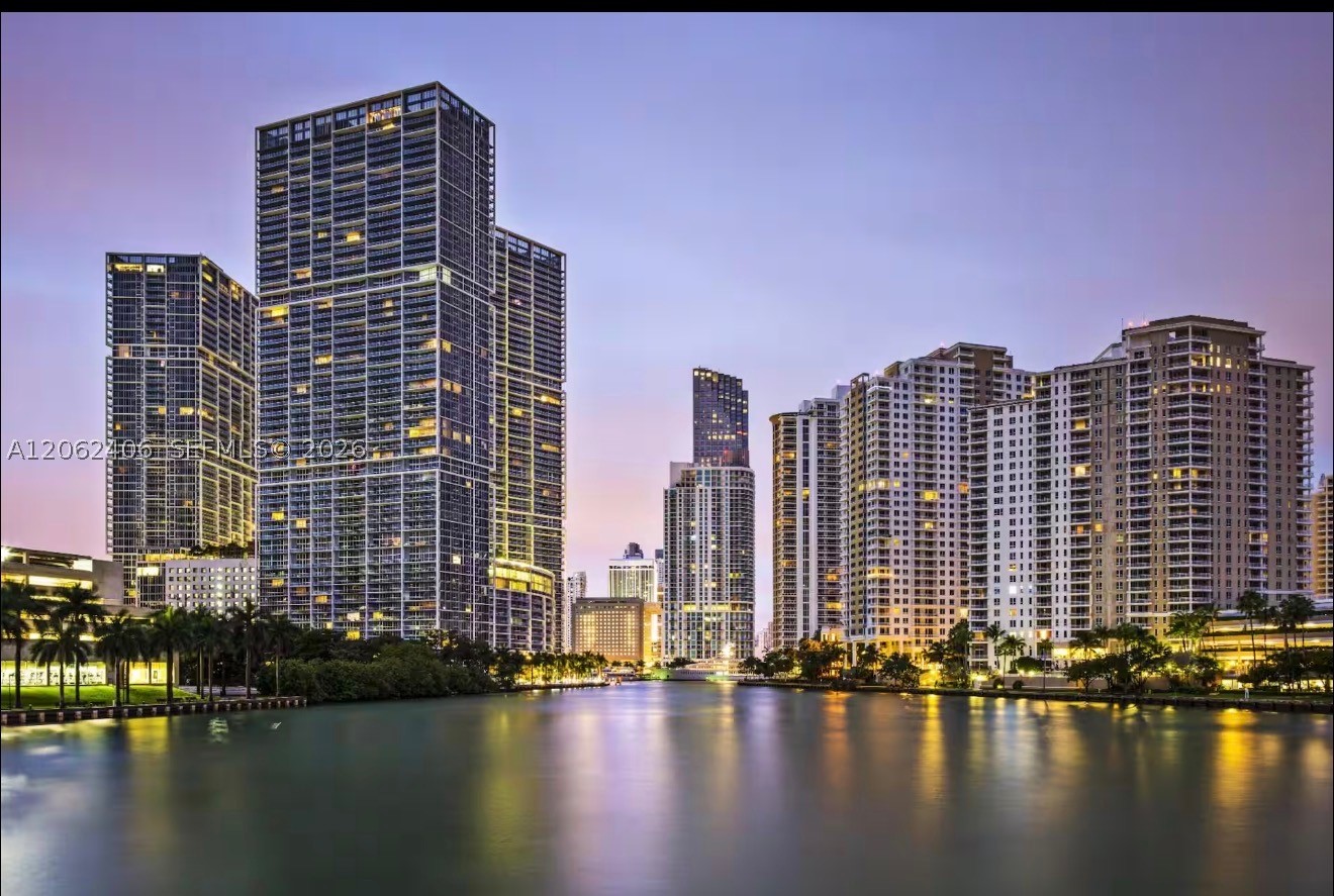 485 Brickell Ave 4711 — photo