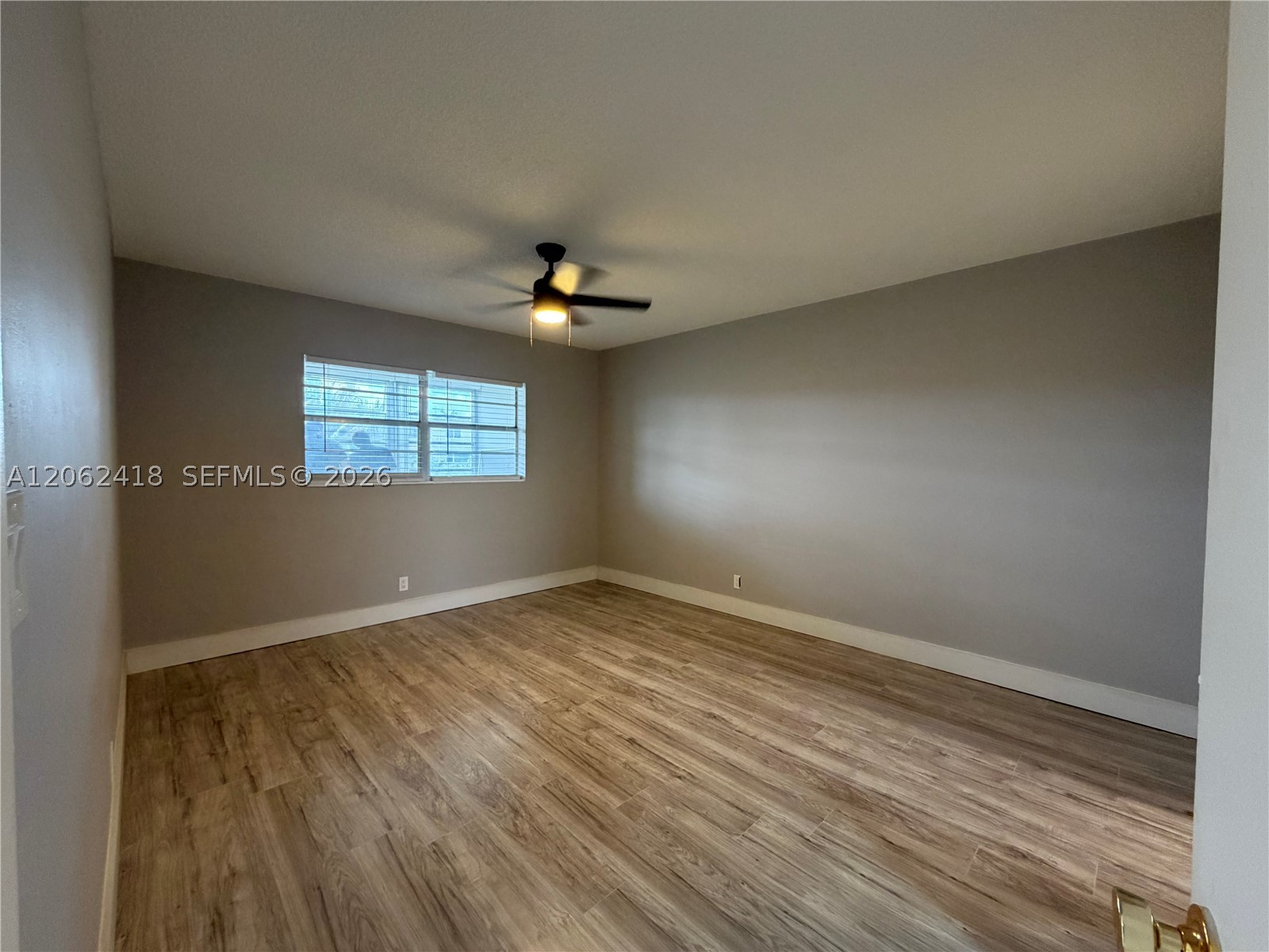 5071 W Oakland Park Blvd 205 — photo