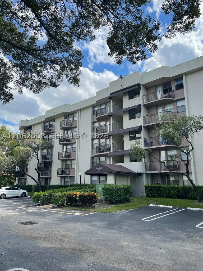 2771 Riverside Dr 307-a — photo