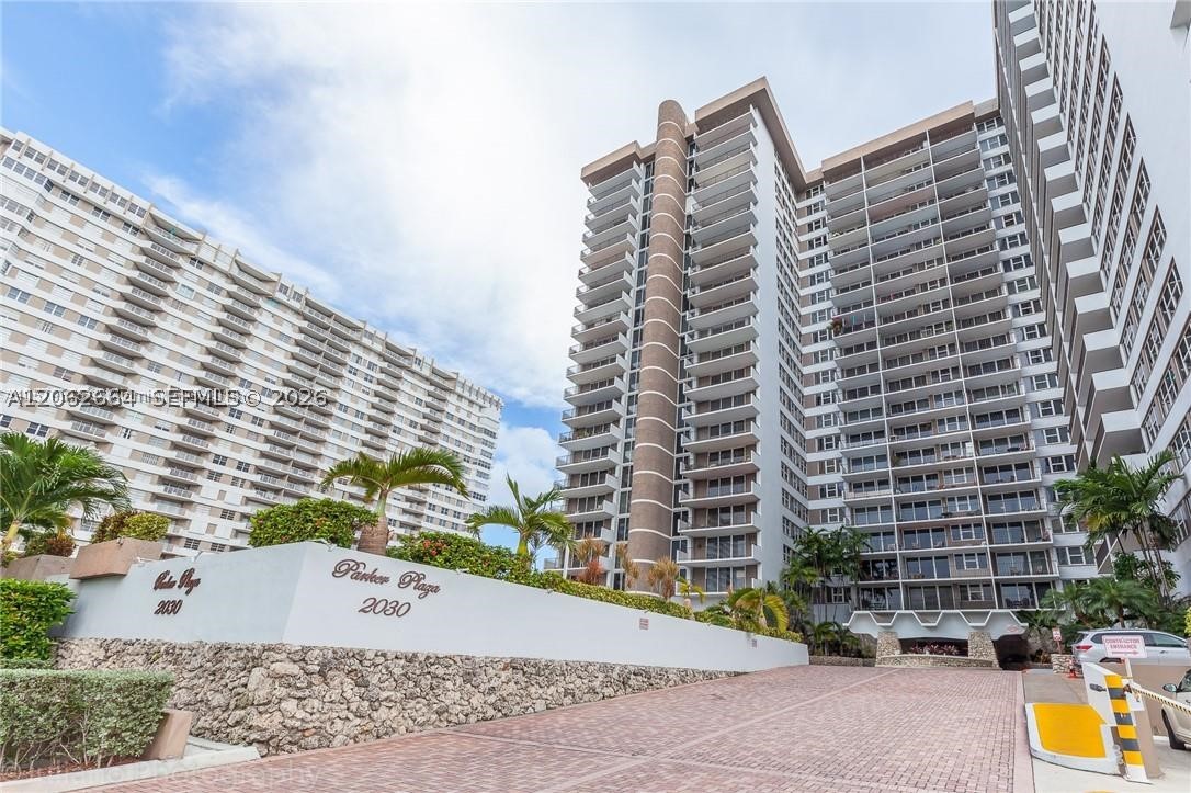 2030 S Ocean Dr 2223 — photo