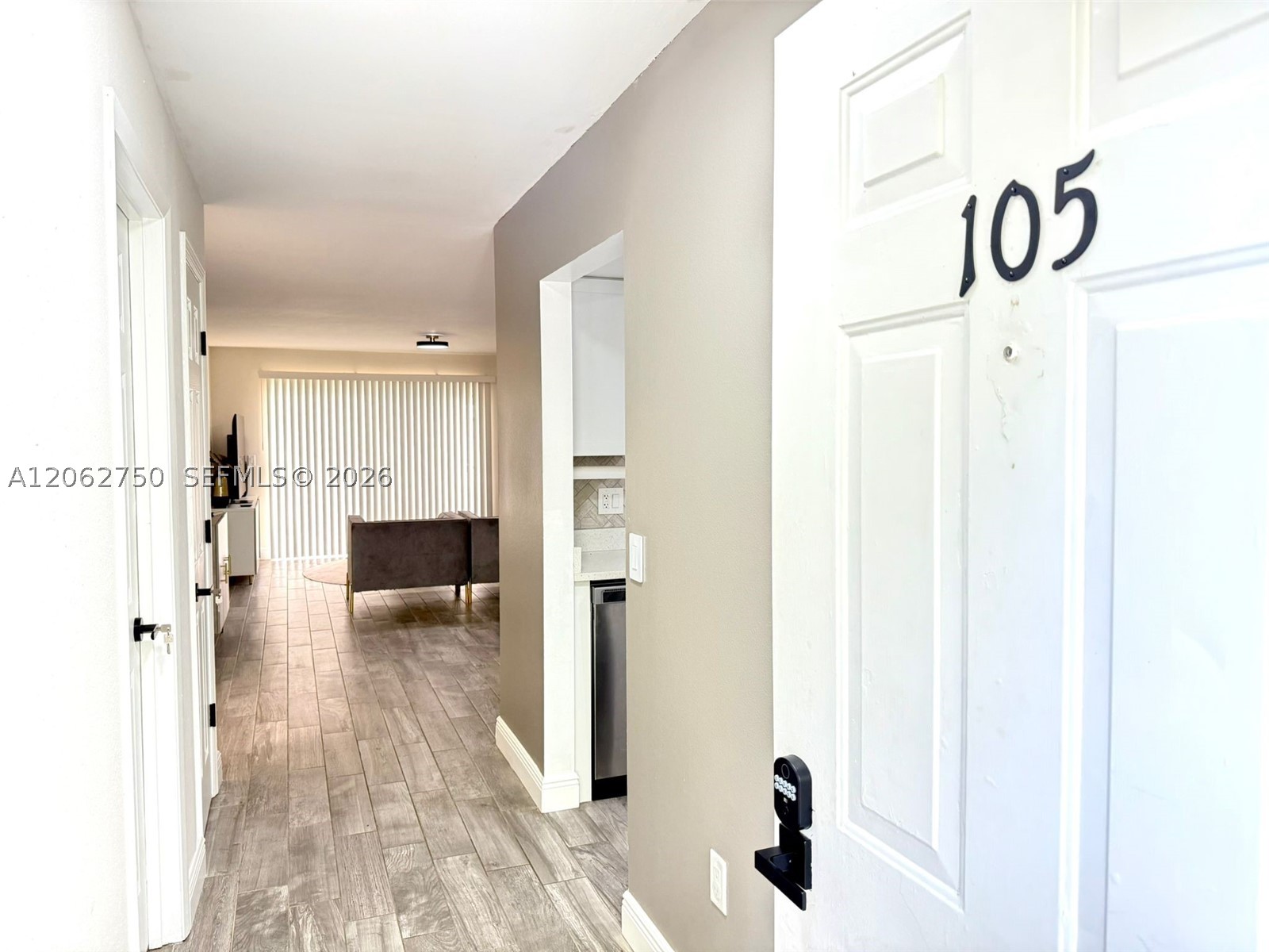 300 Promenade Dr 105 — photo