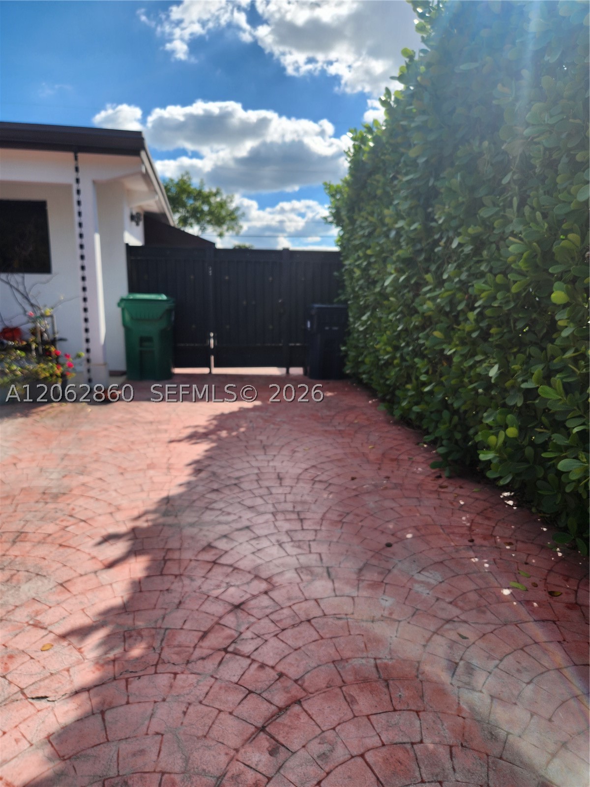 10020 SW 213th Ter 0 — photo