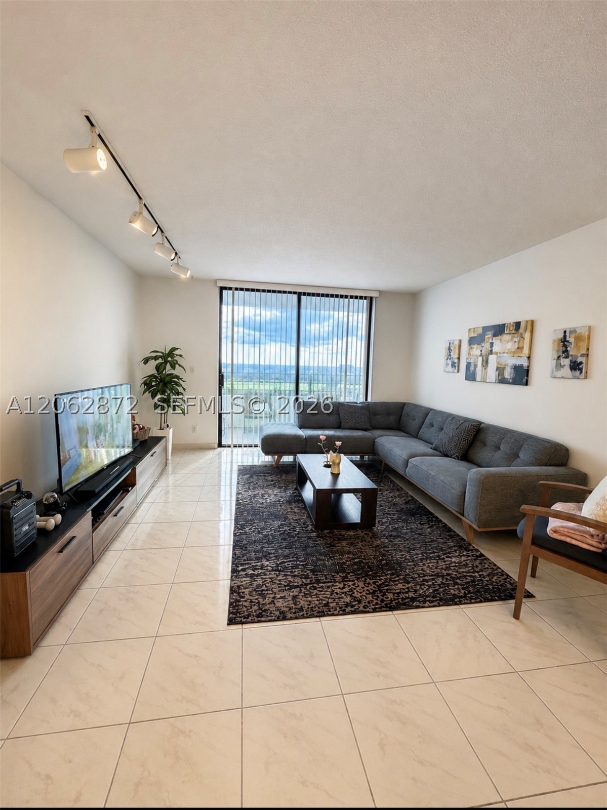 600 Three Islands Blvd 1207 — photo