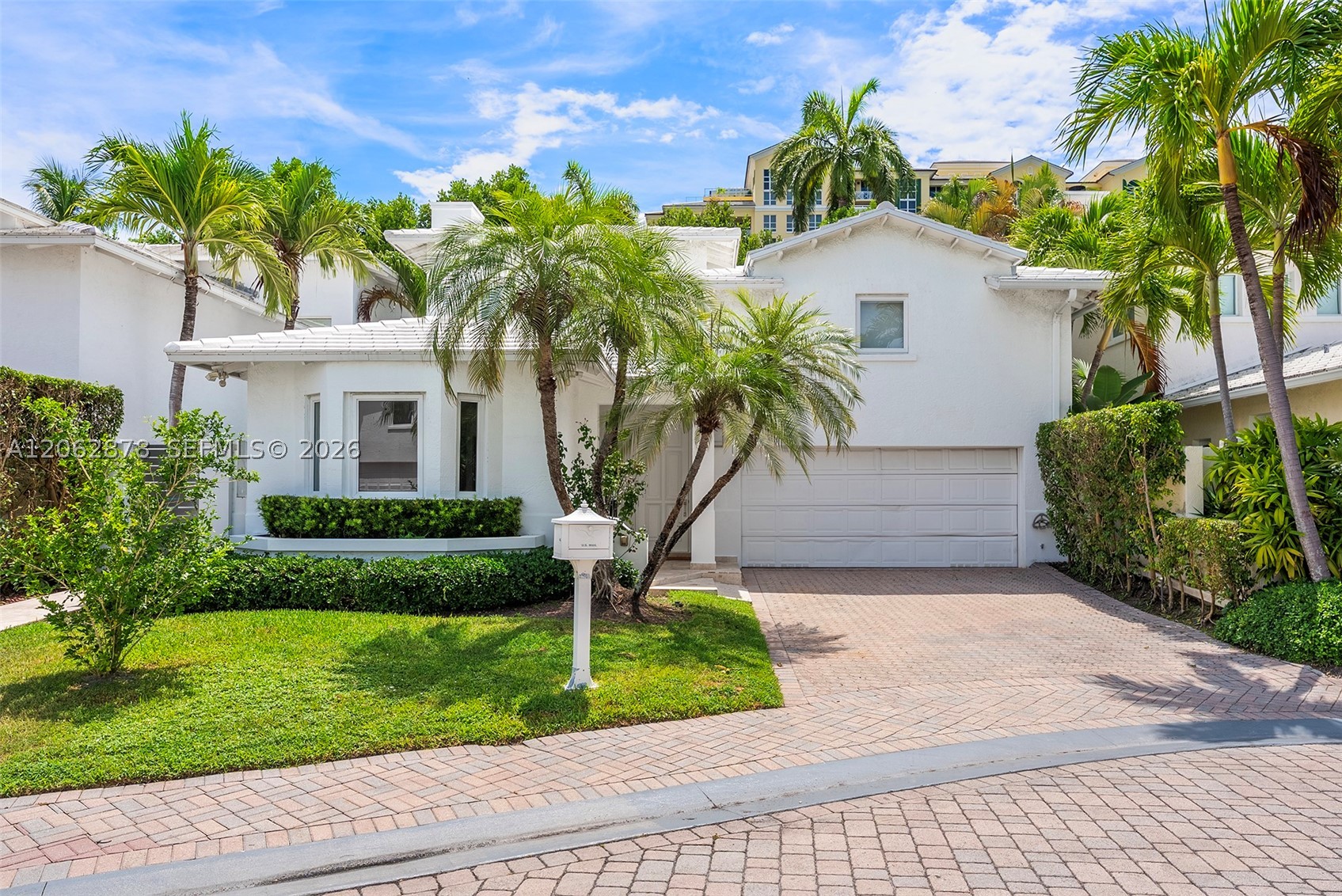 6 Coconut Ln — photo