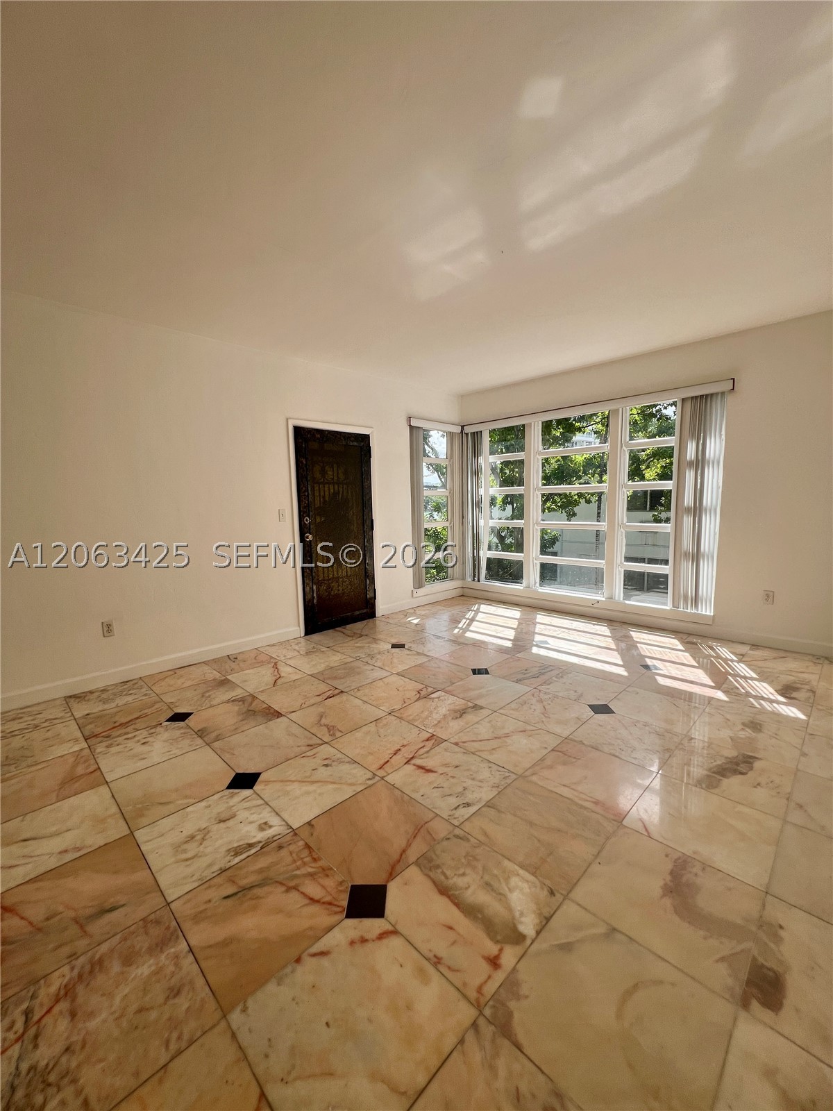 9350 E Bay Harbor Dr 6 — photo