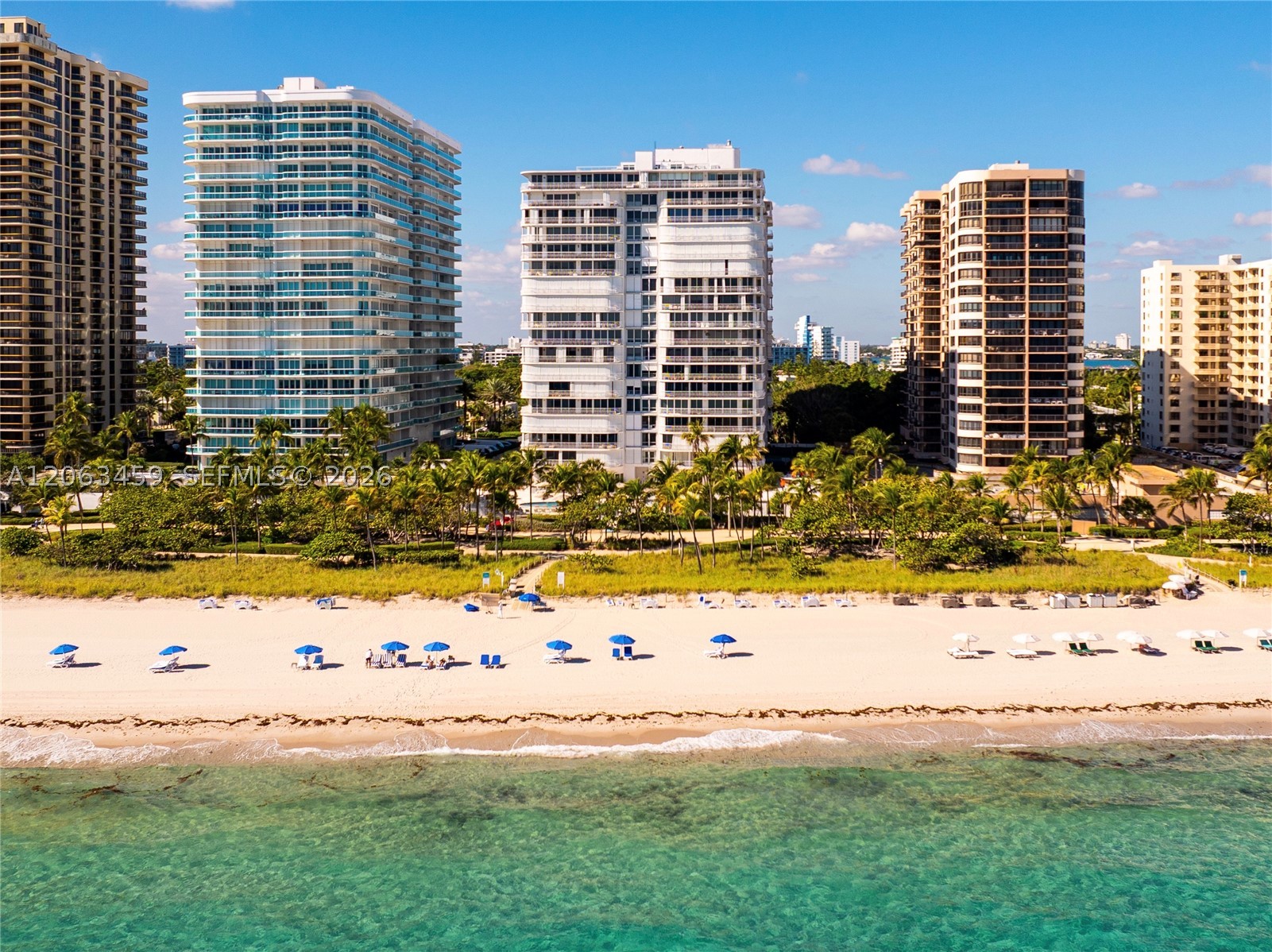 10155 Collins Ave 202 — photo