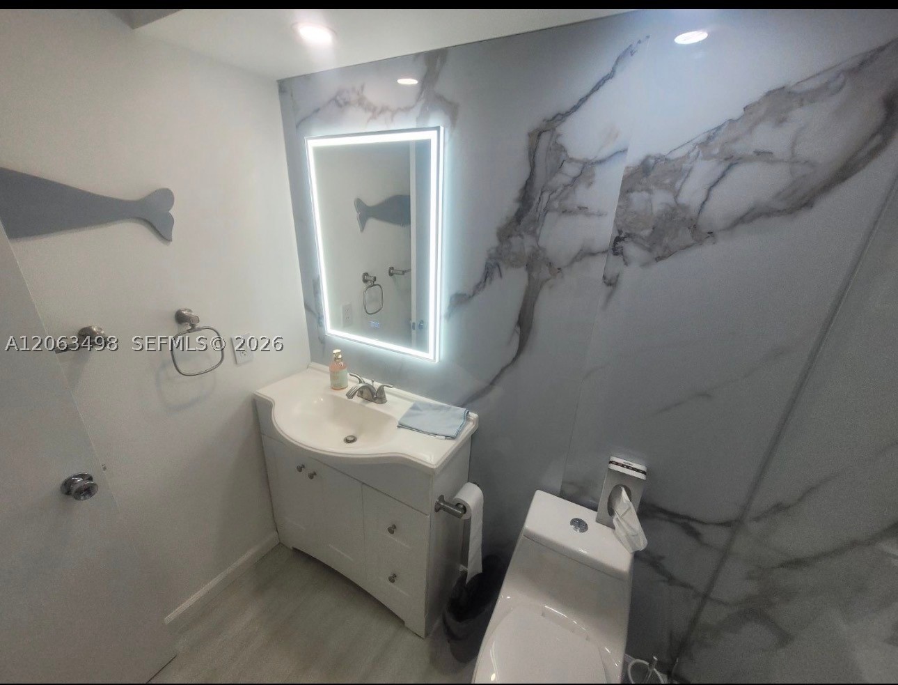 300 Golden Isles Dr 217 — photo