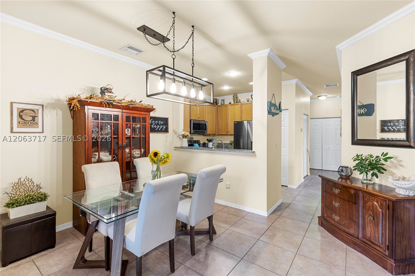9052 Plymouth Pl 9052 — photo