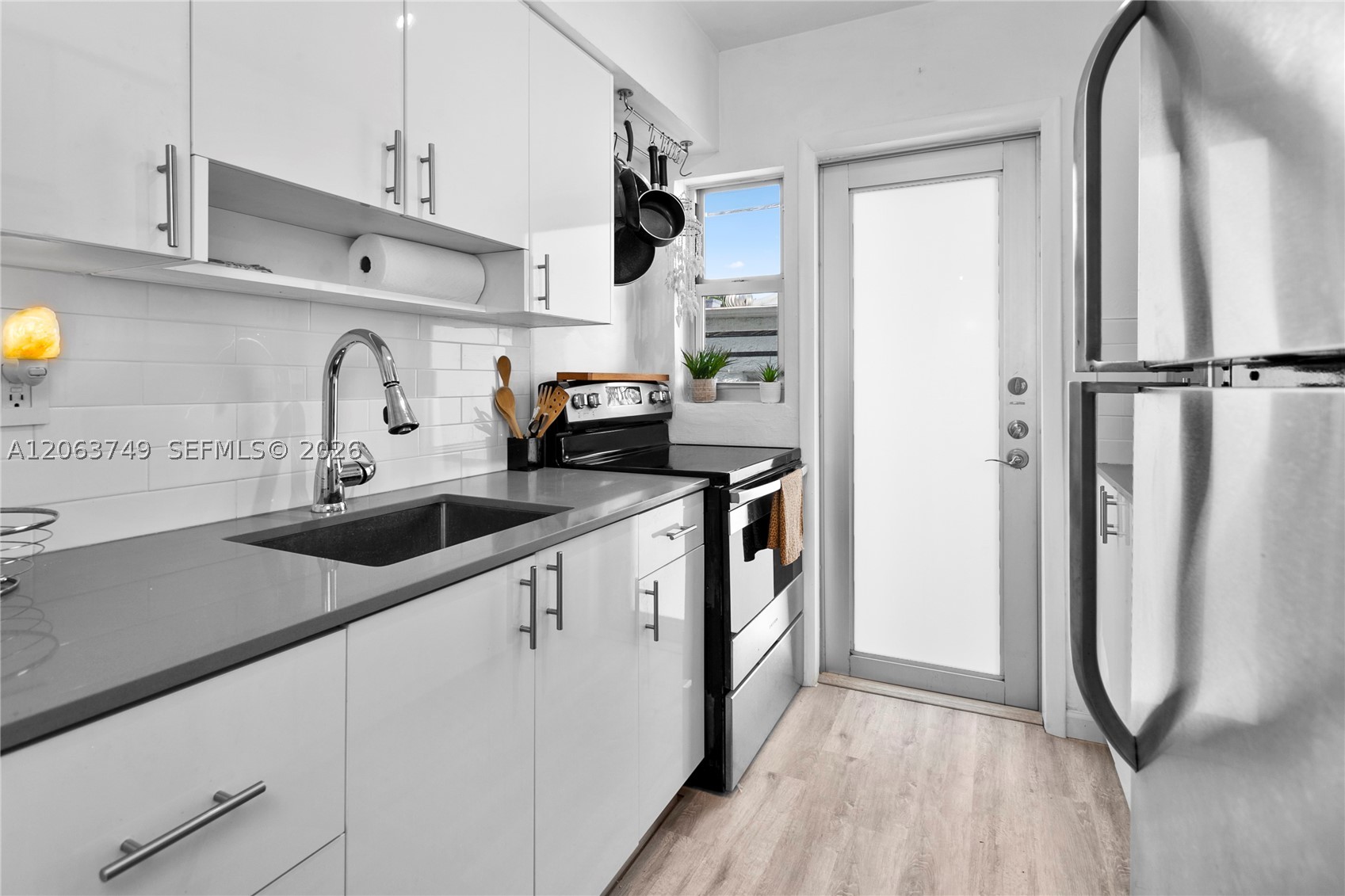 641 Espanola Way 24 — photo