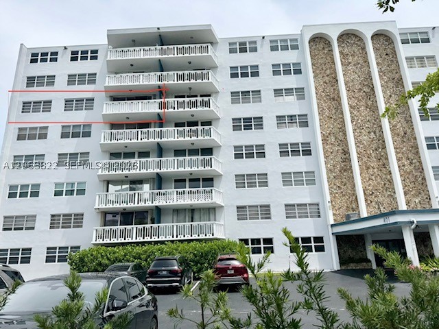 401 NE 14th Ave 602 — photo