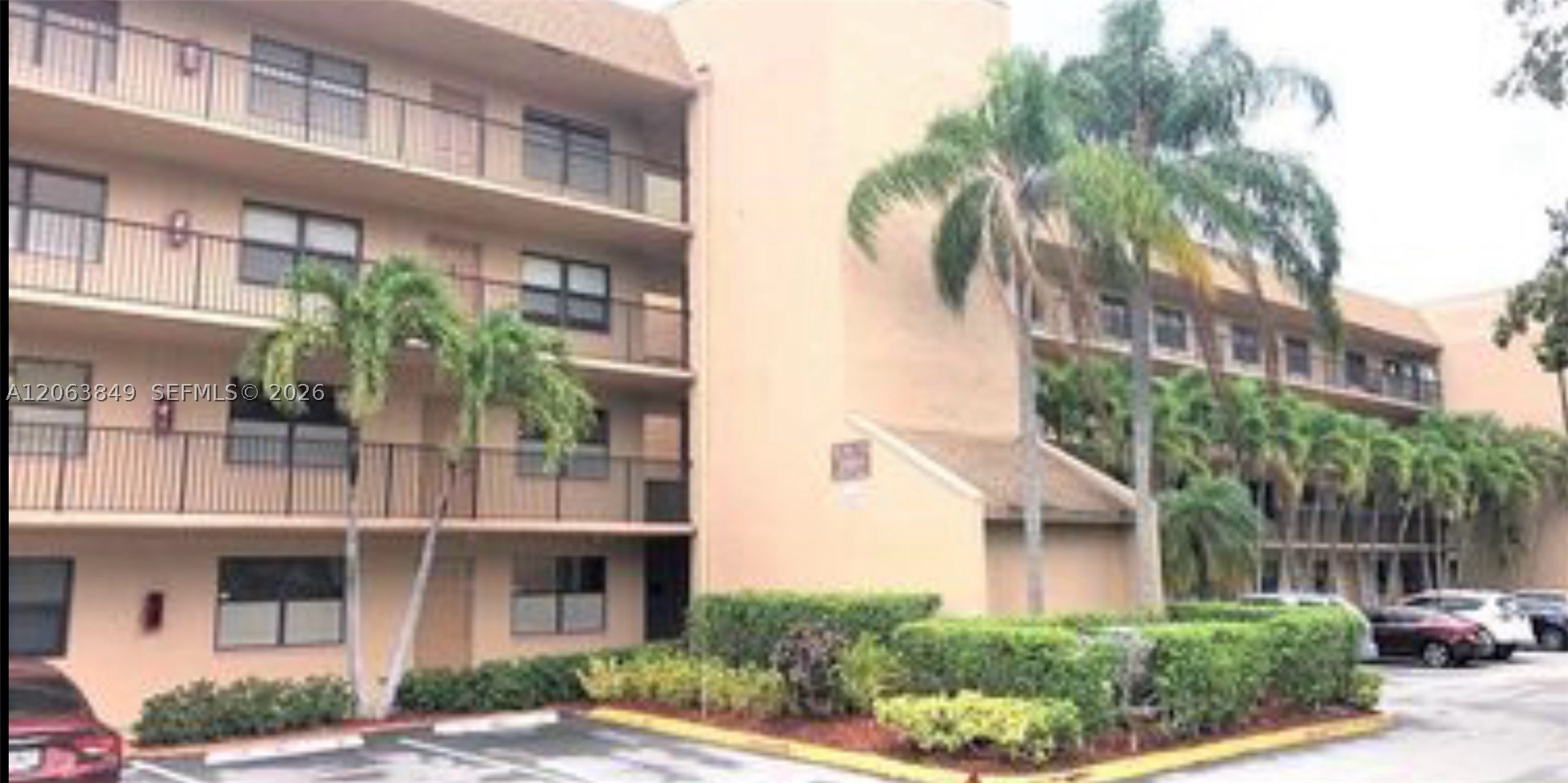 2901 N Nob Hill Rd 107 — photo