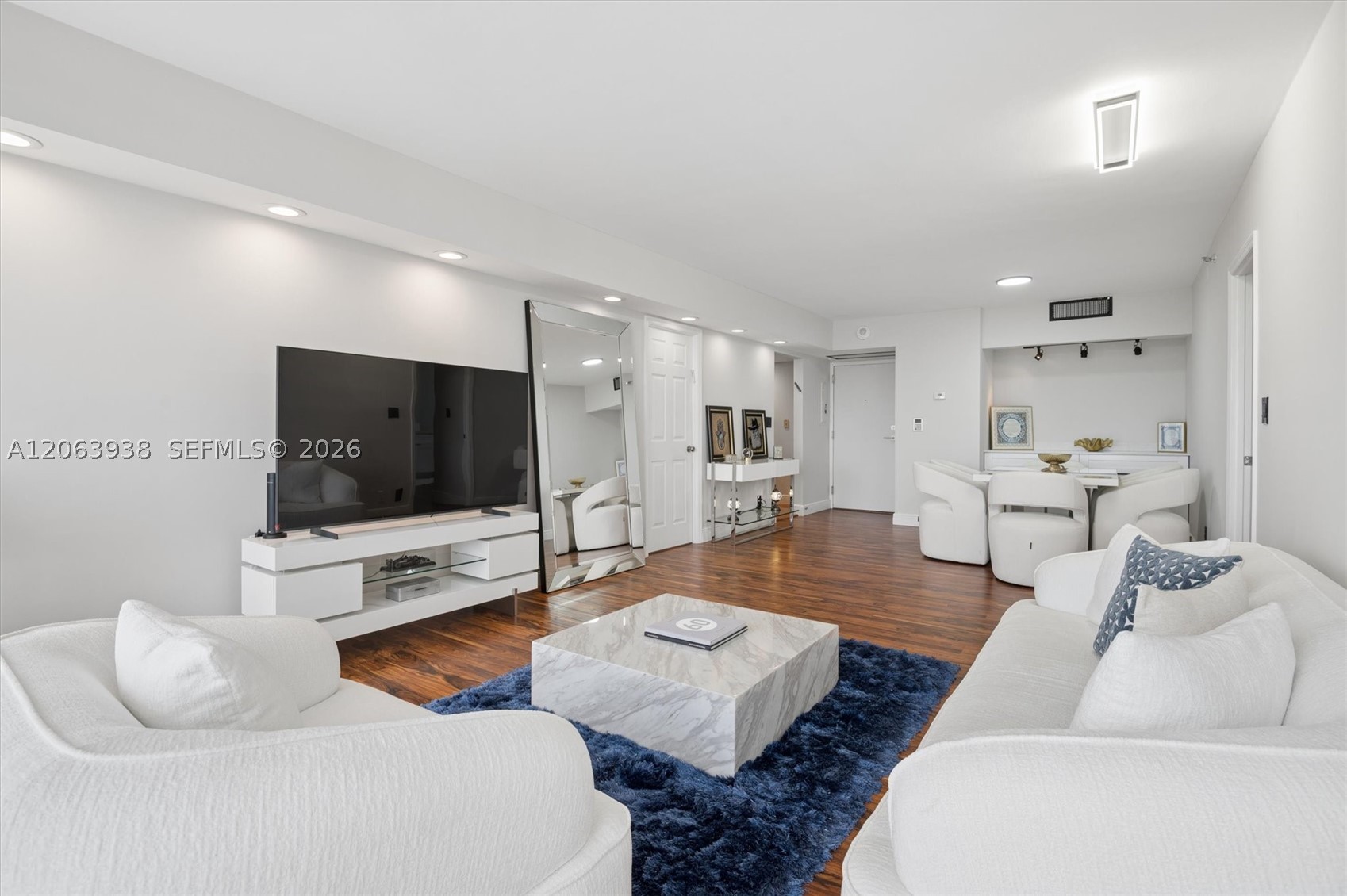 20225 NE 34th Ct 1014 — photo