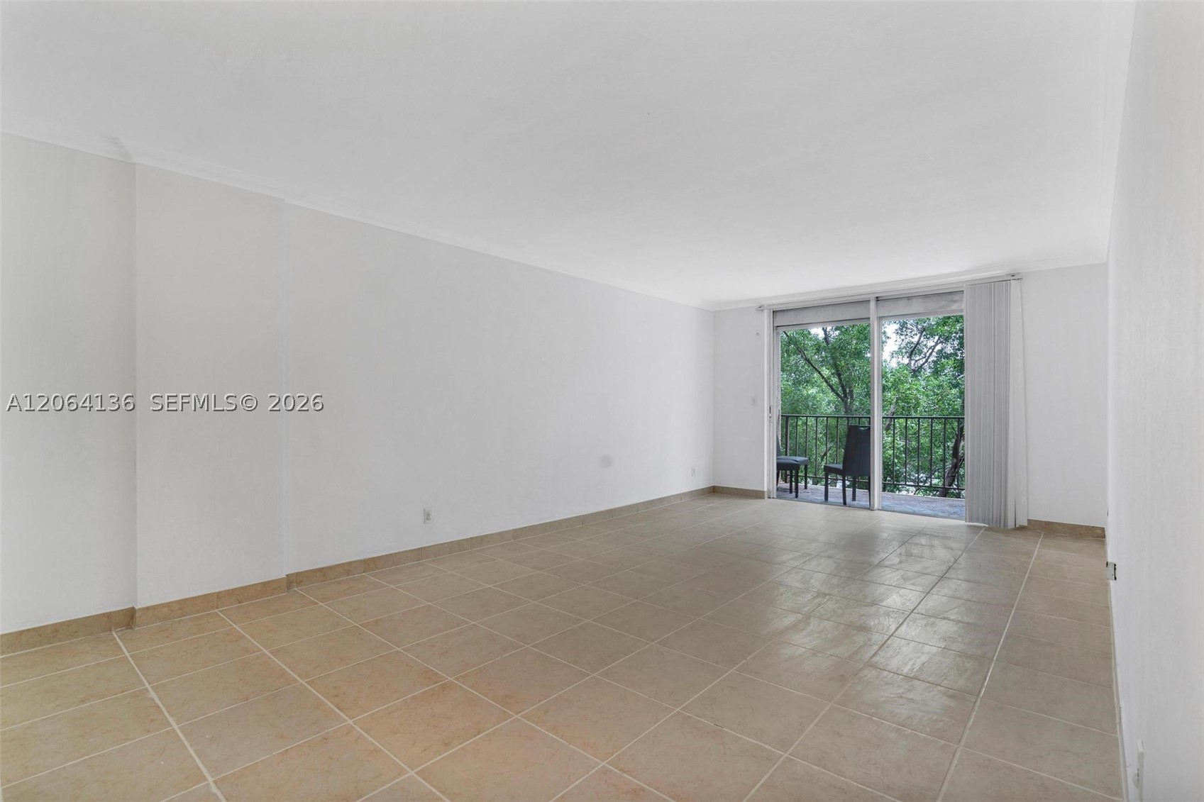 1465 NE 123rd St 416 — photo