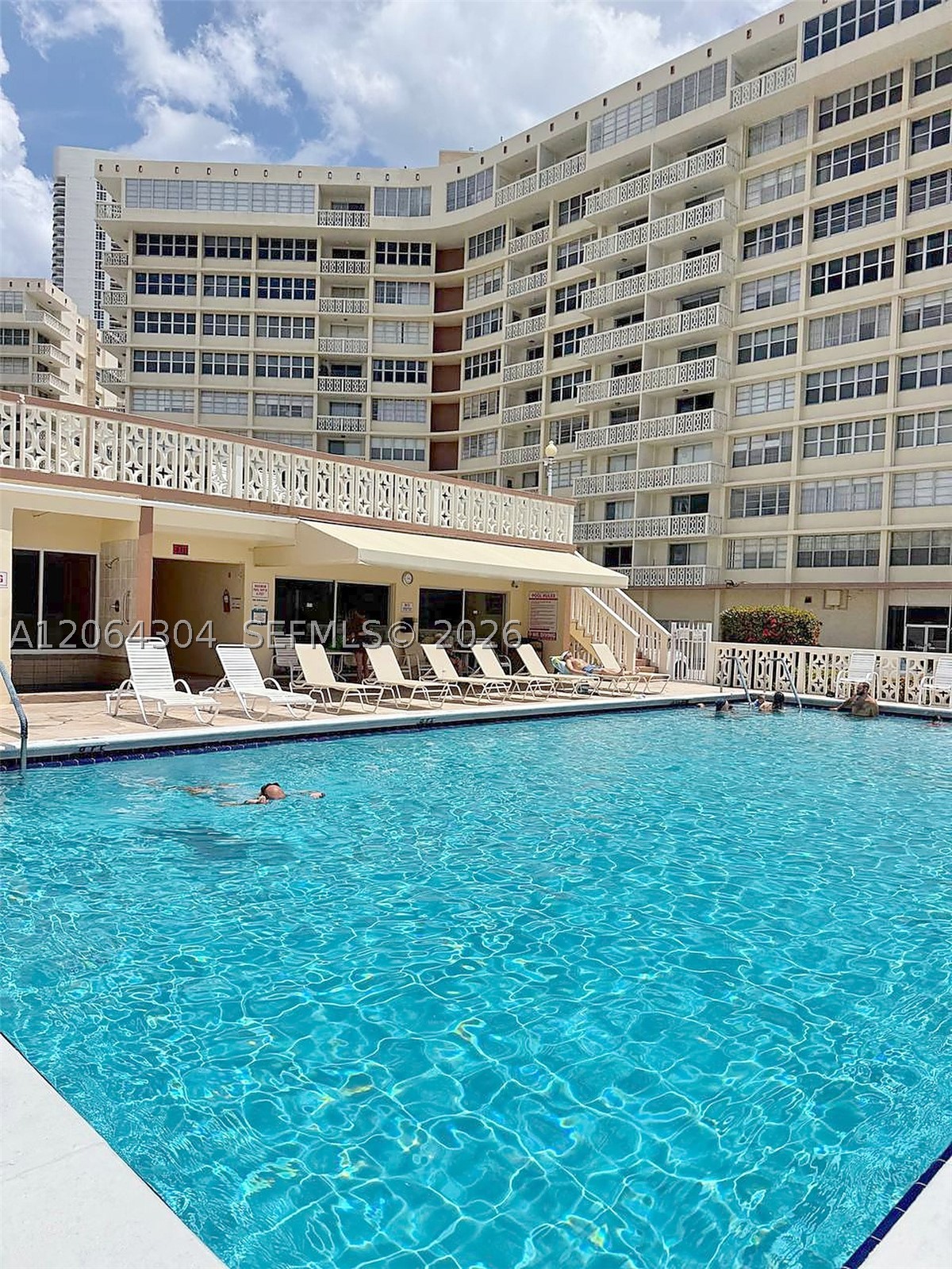 1817 S Ocean Dr 824 — photo