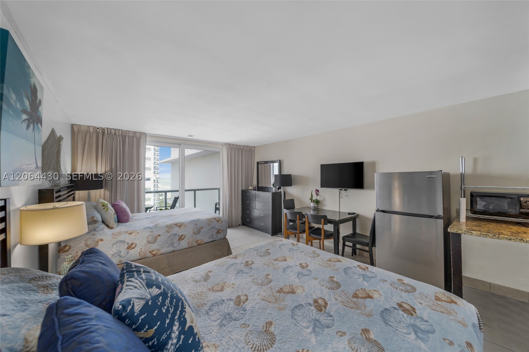 19201 N Collins Ave 1117 — photo