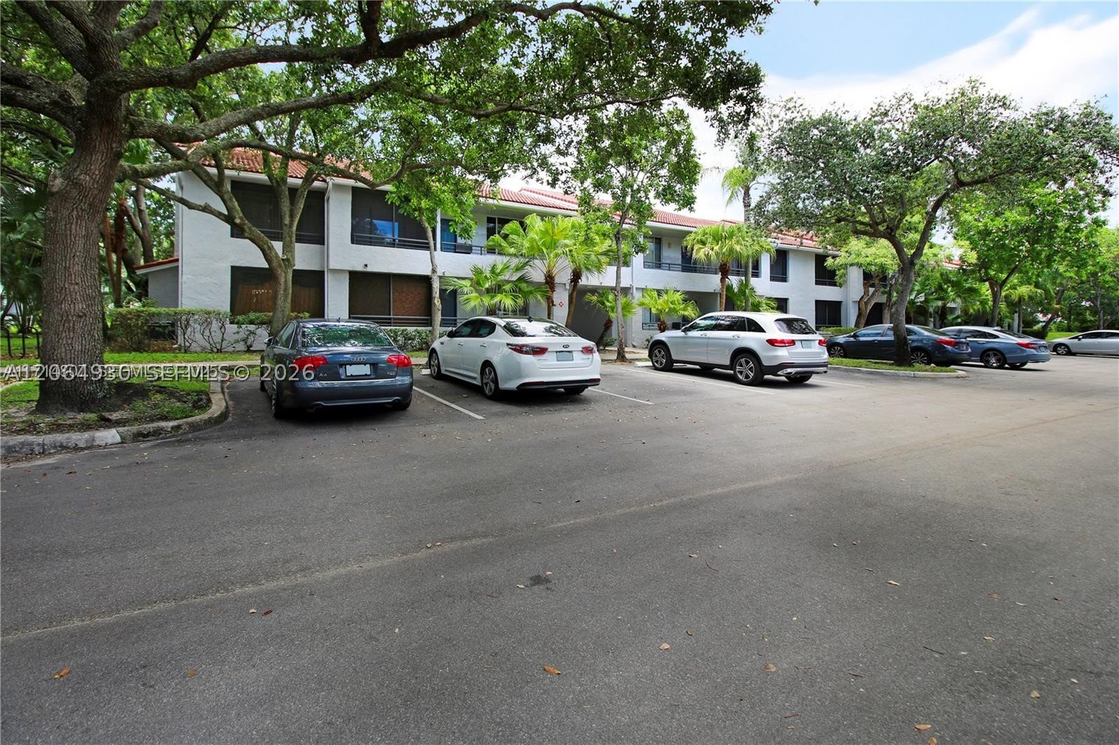831 Lyons Rd 23101 — photo