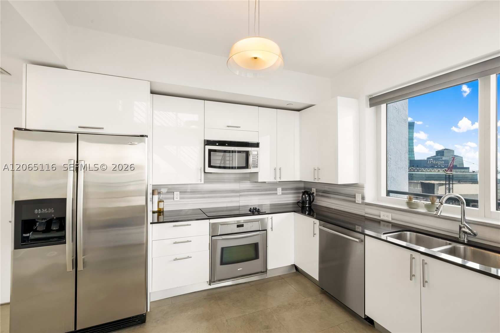 60 SW 13th St 4001 — photo
