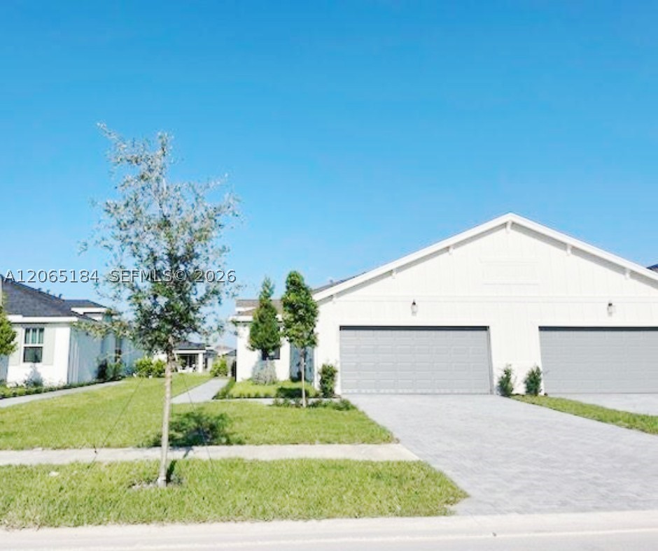 1375 Tangled Orchard Trce — photo
