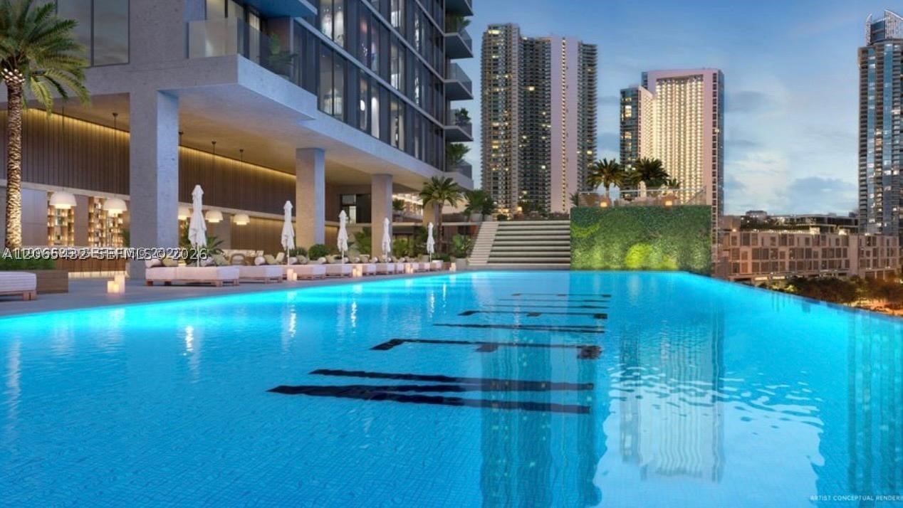 20 NE 11 3611 — photo