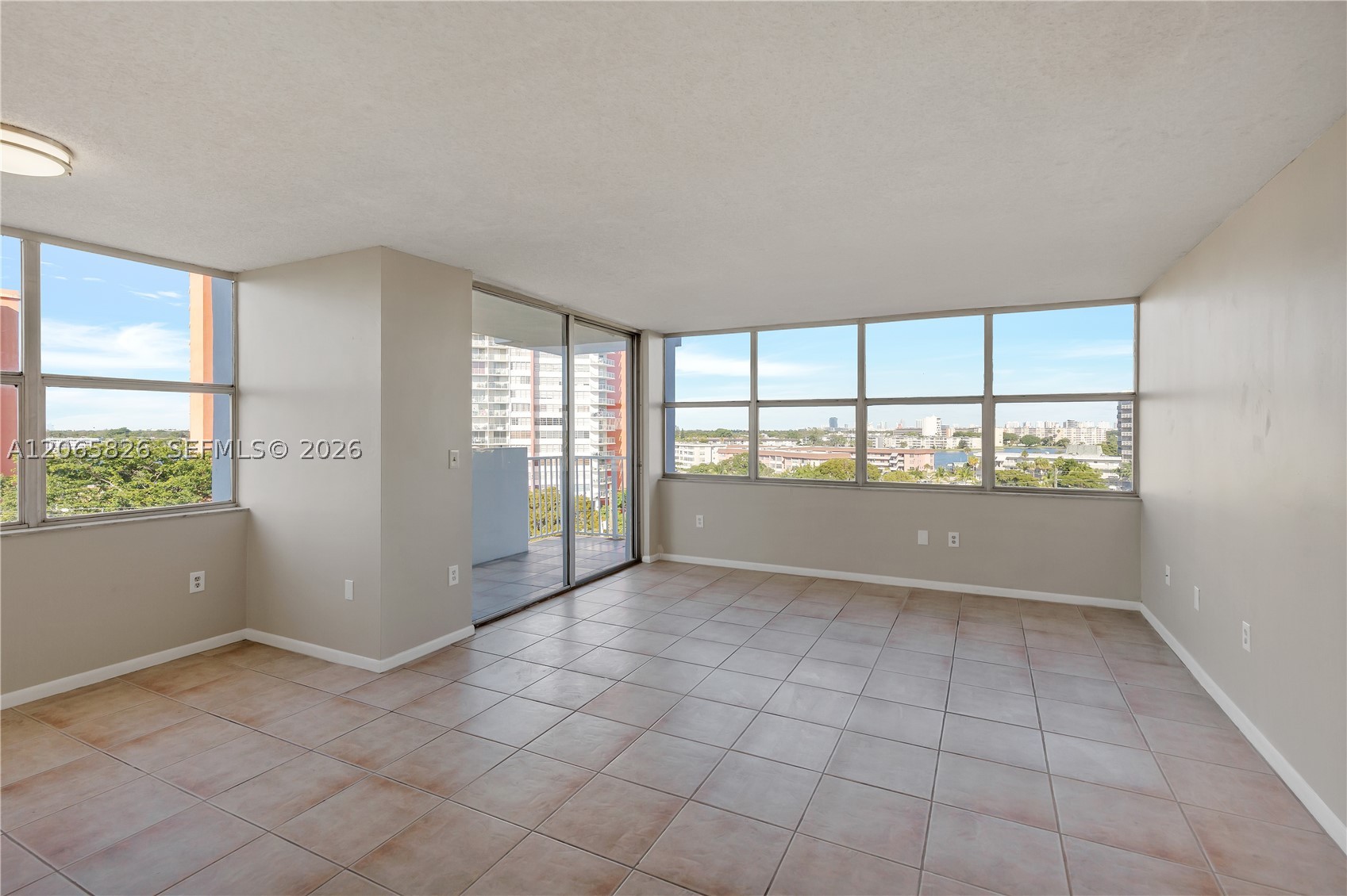1300 NE Miami Gardens Dr 714E — photo