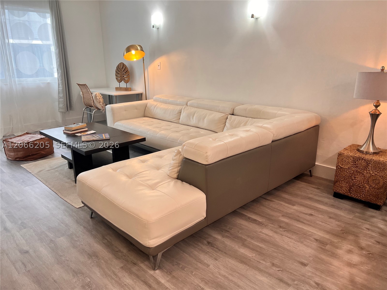 240 Galen Dr 302 — photo