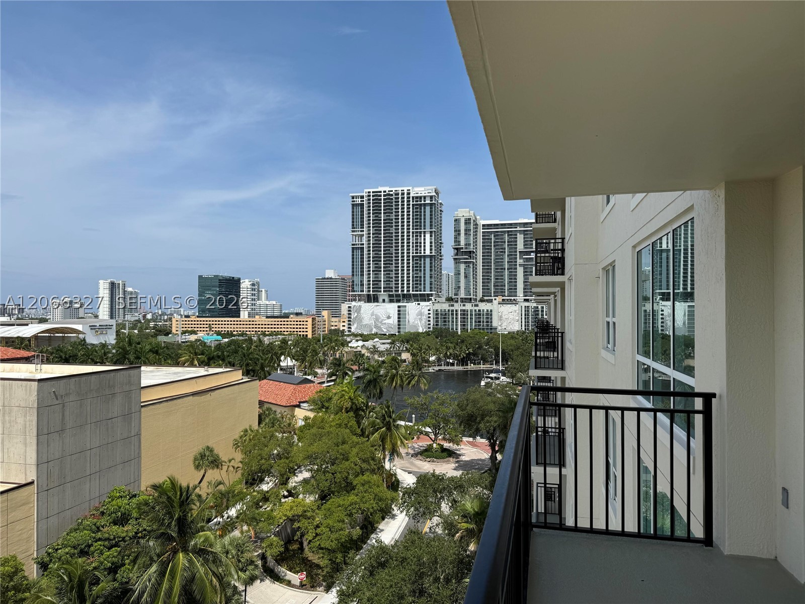 610 W Las Olas Blvd 913N — photo