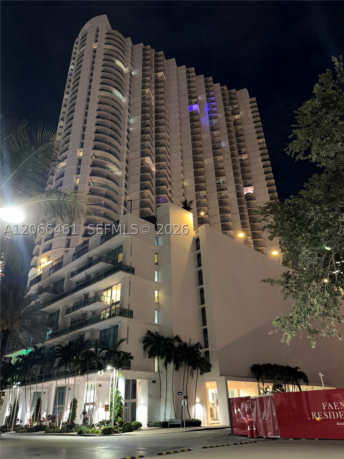 350 S Miami Ave 304 — photo