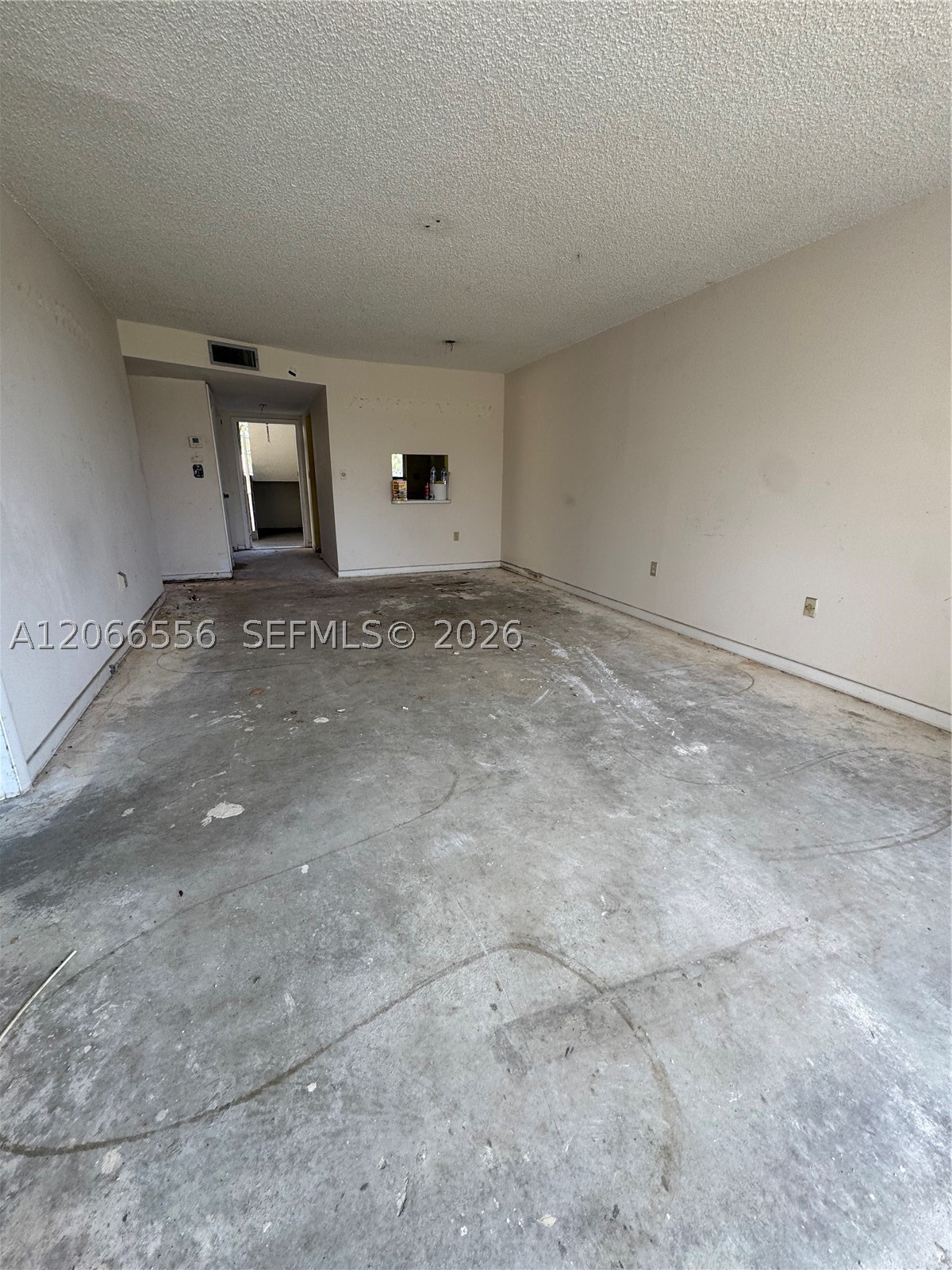 8325 Sunrise Lakes Blvd 112 — photo