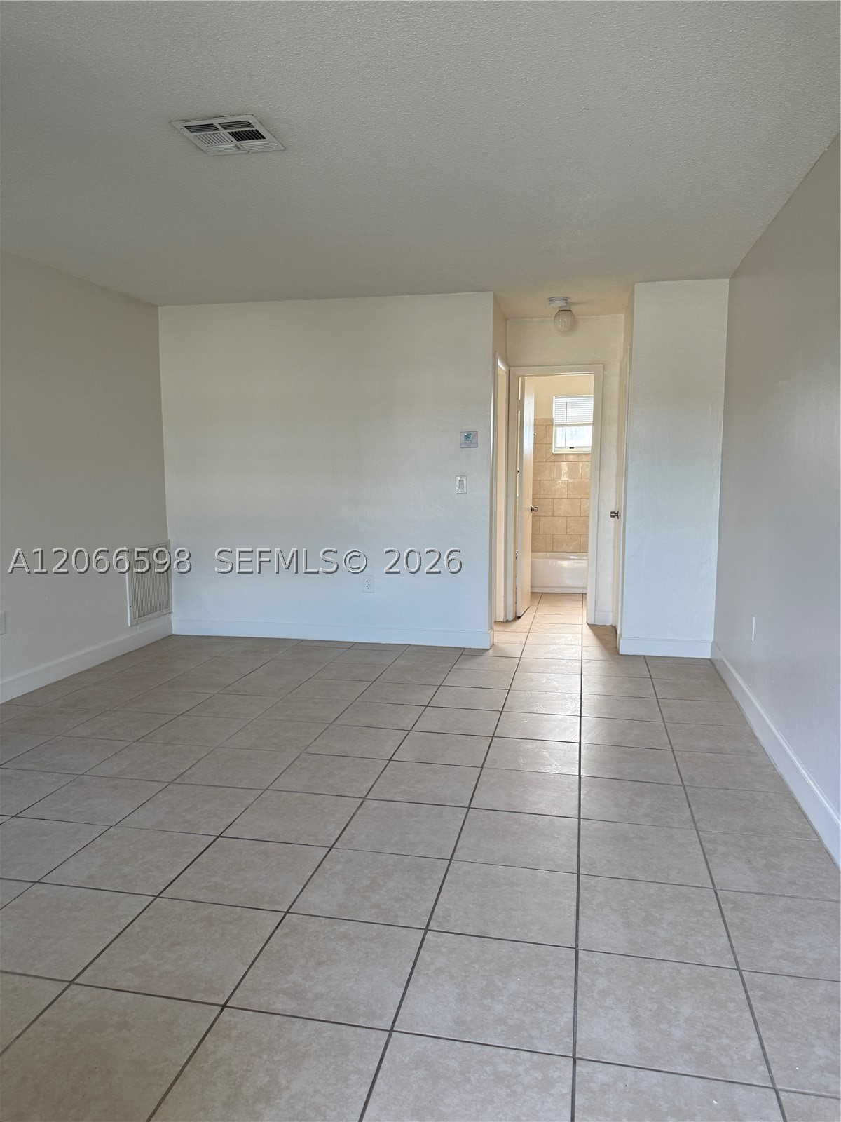 7241 Venetian St 11 — photo