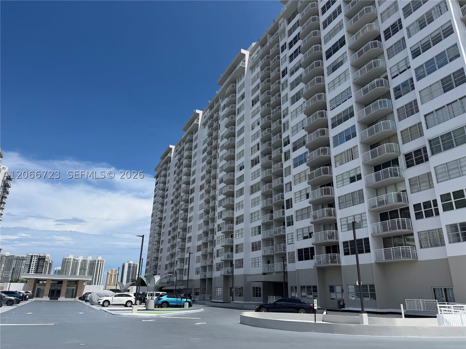 18031 Biscayne Blvd 601 — photo