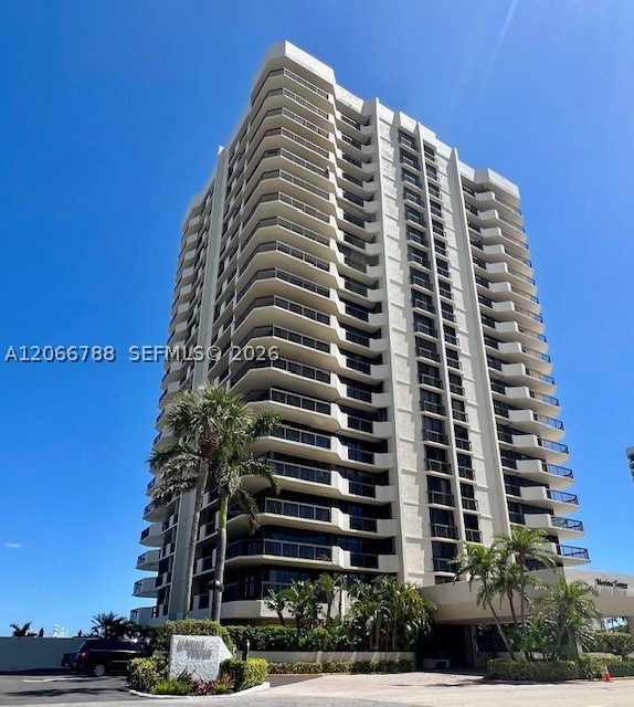 108 Lakeshore Dr 338 — photo