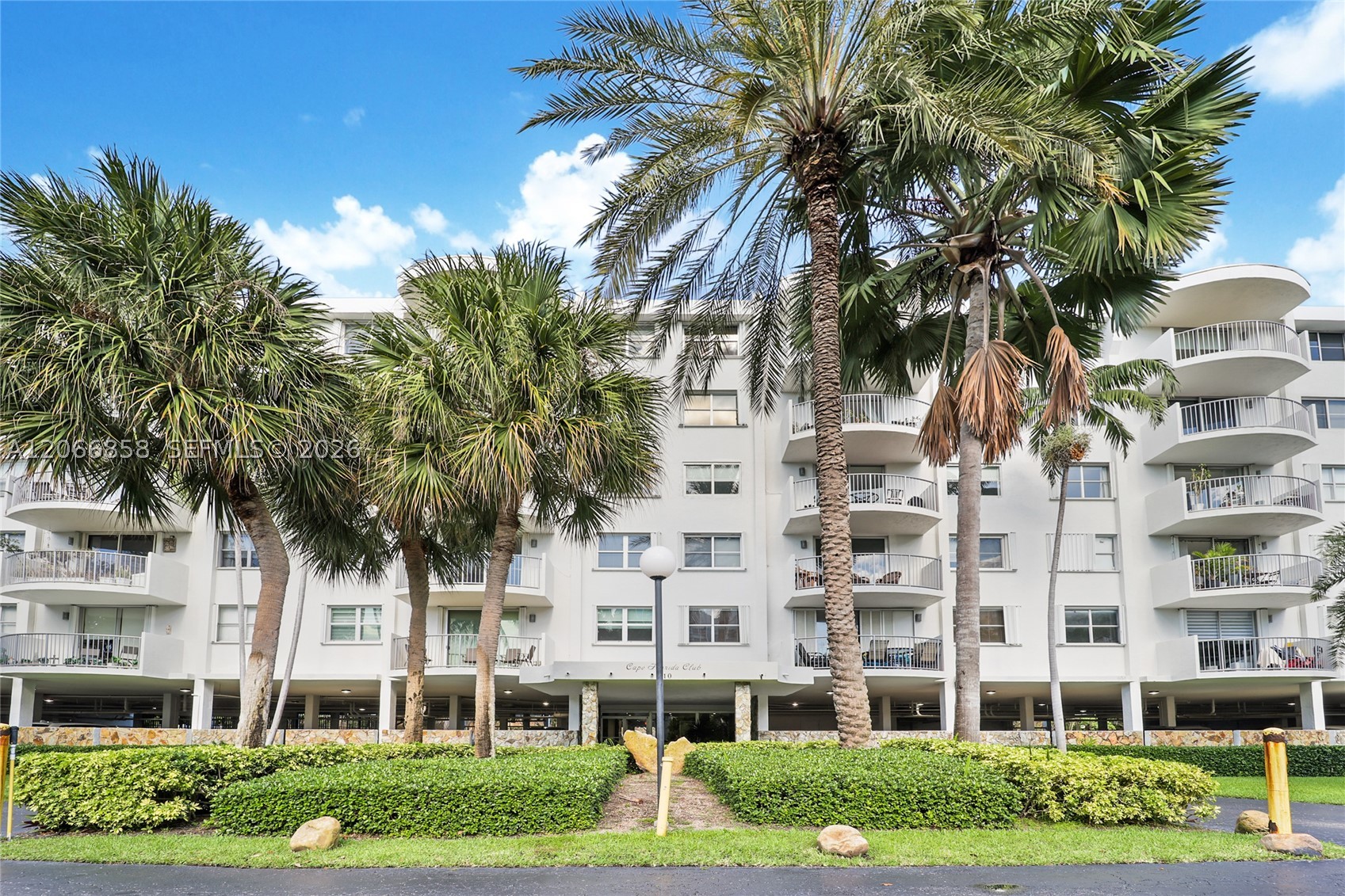 210 Sea View Dr 409 — photo