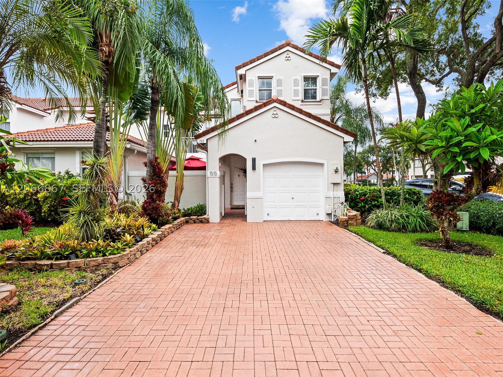 1515 Seagrape Way — photo