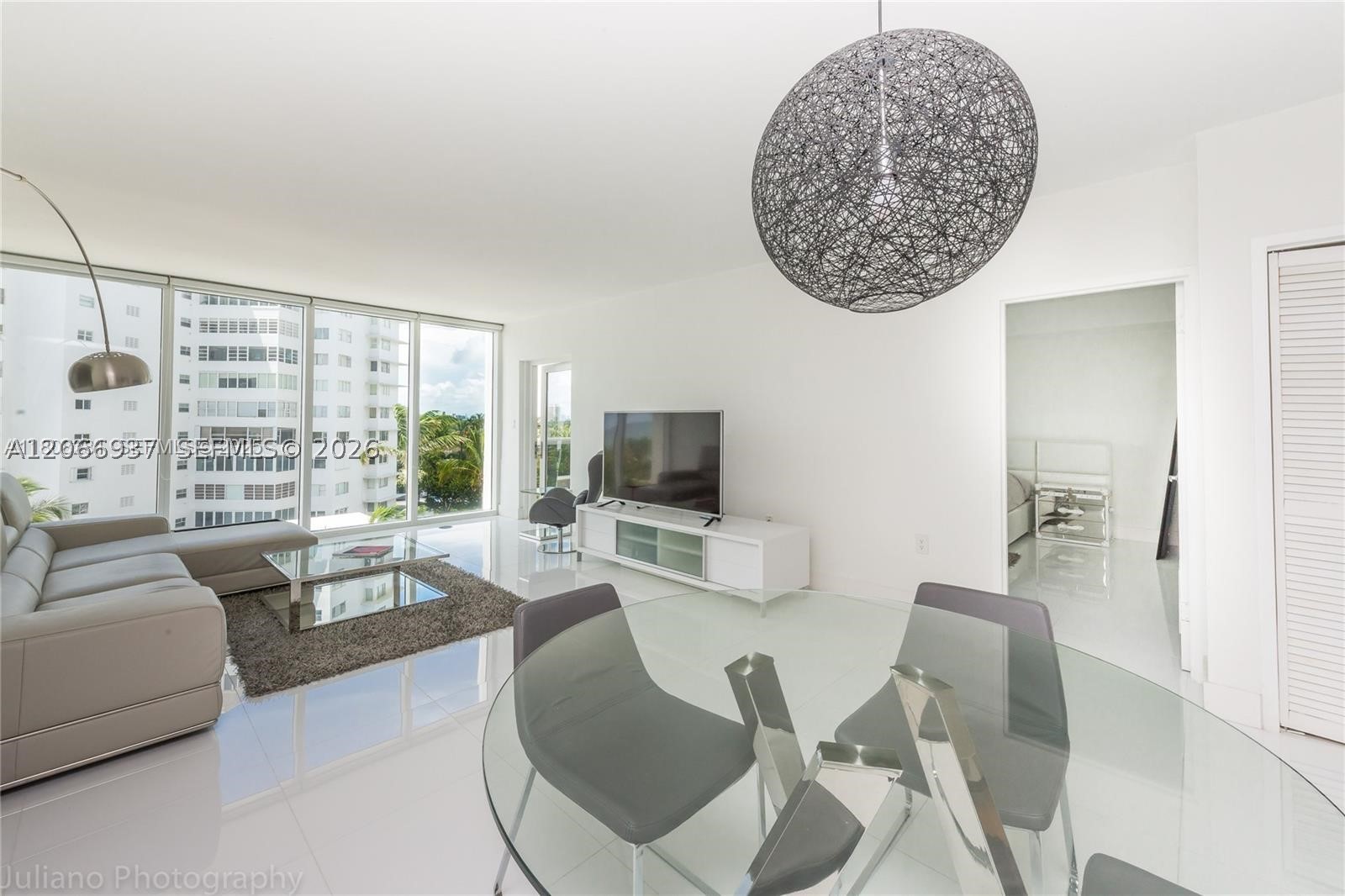 10275 Collins Ave 416 — photo