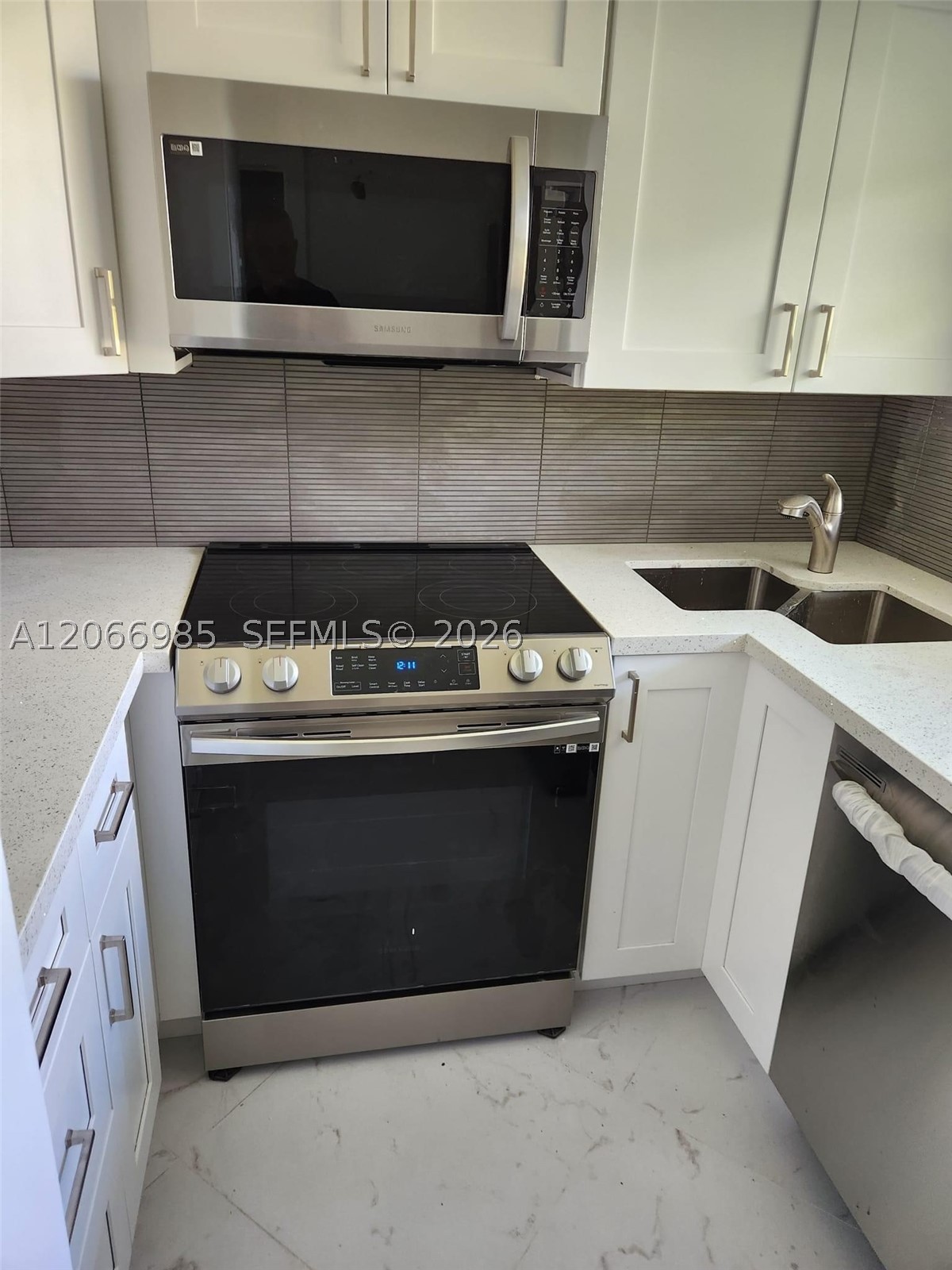 1333 E Hallandale Beach Blvd 423 — photo