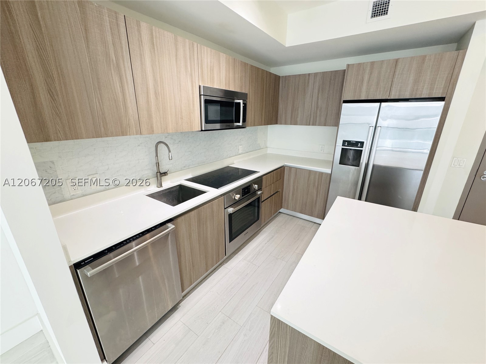 201 SW 17th Road #603, Miami, FL 33129 — photo 2