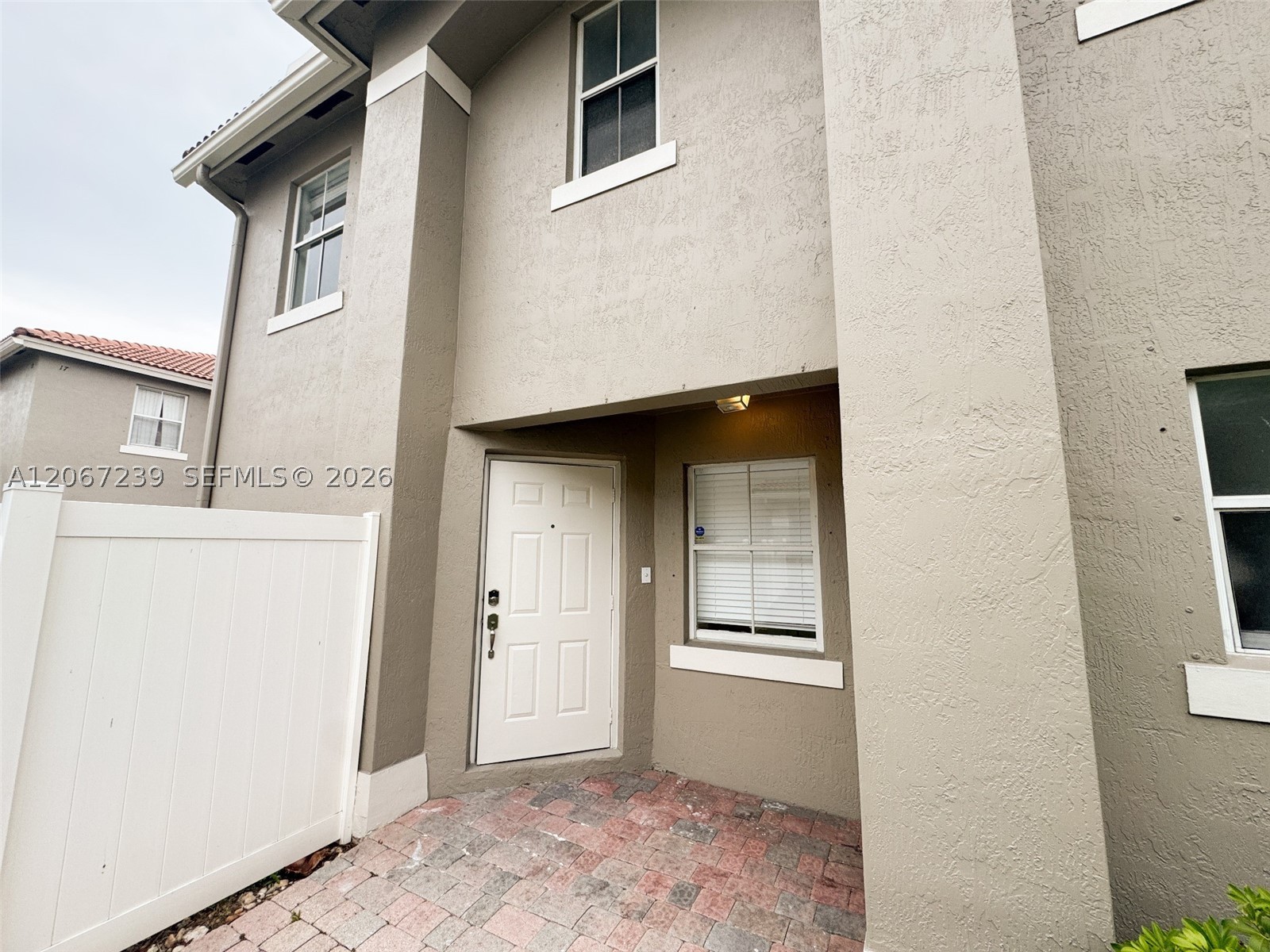 12615 SW 54th Ct — photo