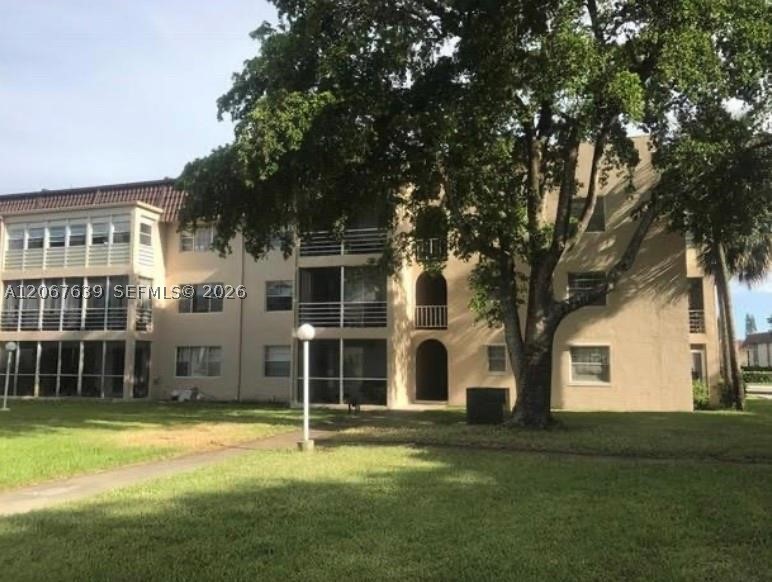 2700 Riverside Dr 108-B — photo