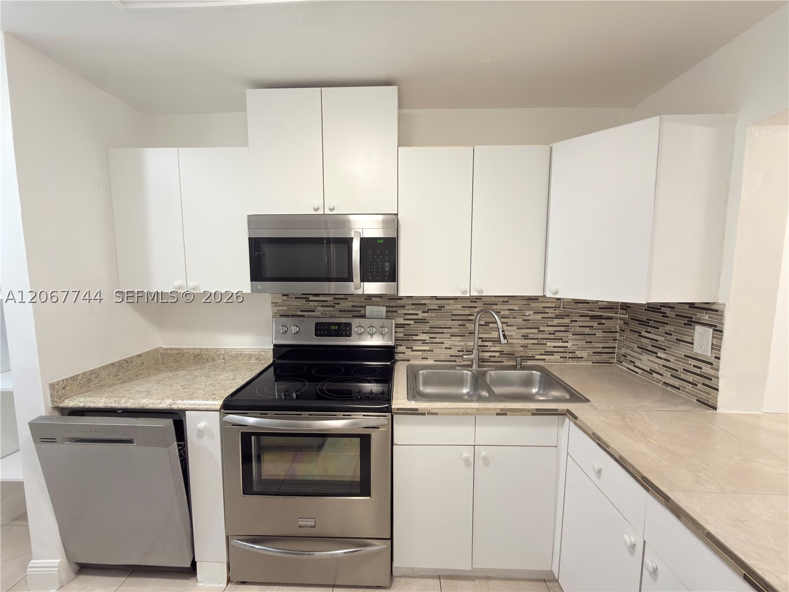 7801 S Colony Cir S Unit 202 — photo