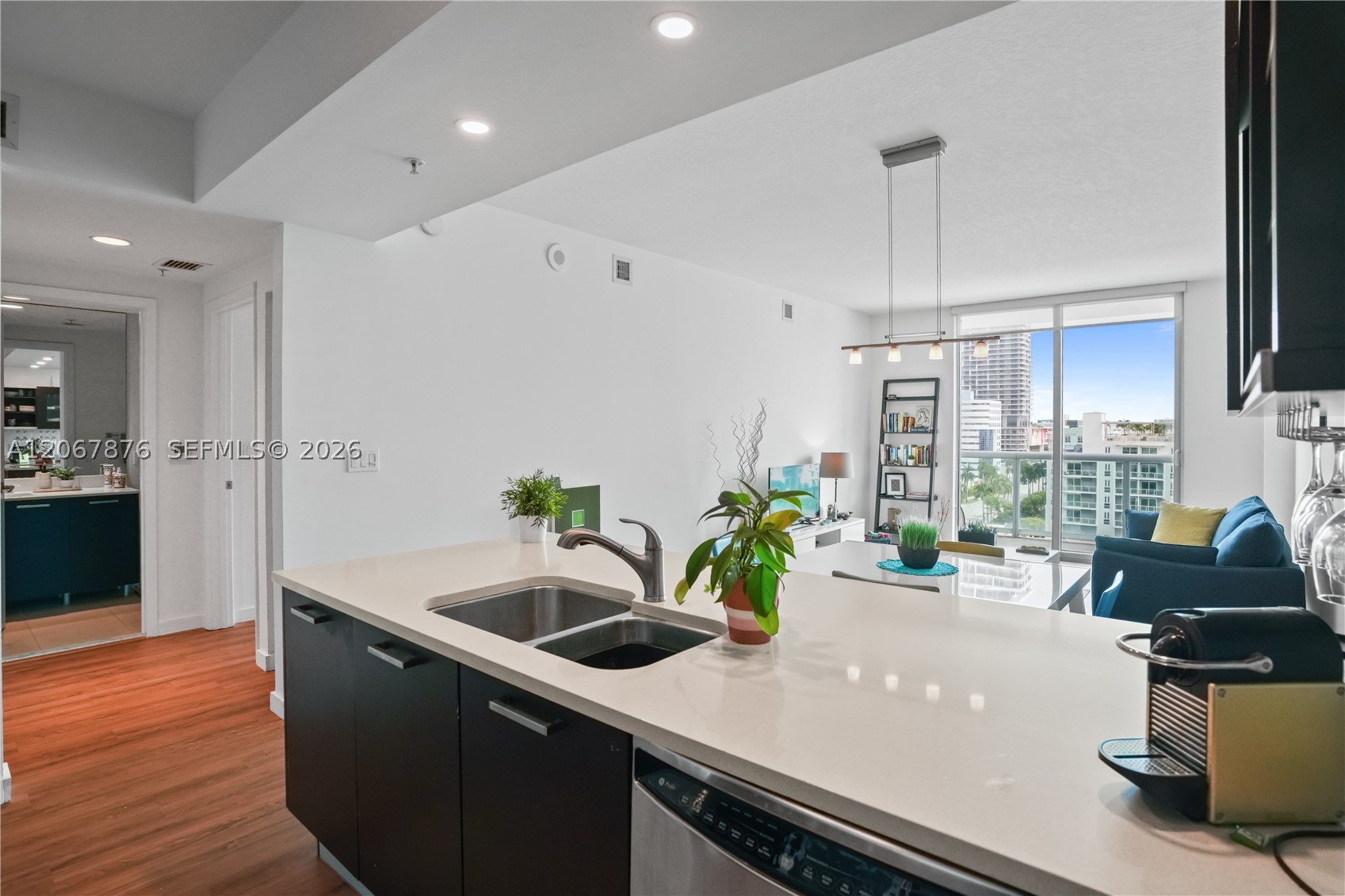 333 NE 24th St 1004 — photo