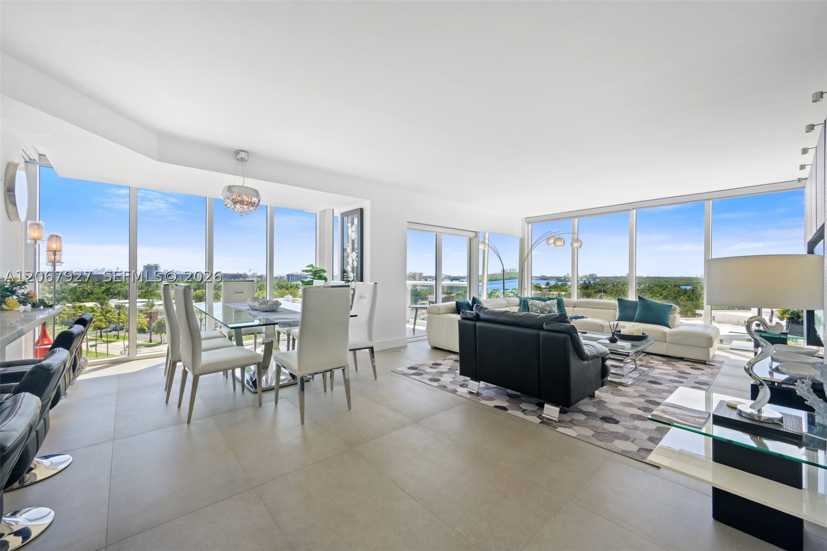 10275 Collins Ave 722 — photo