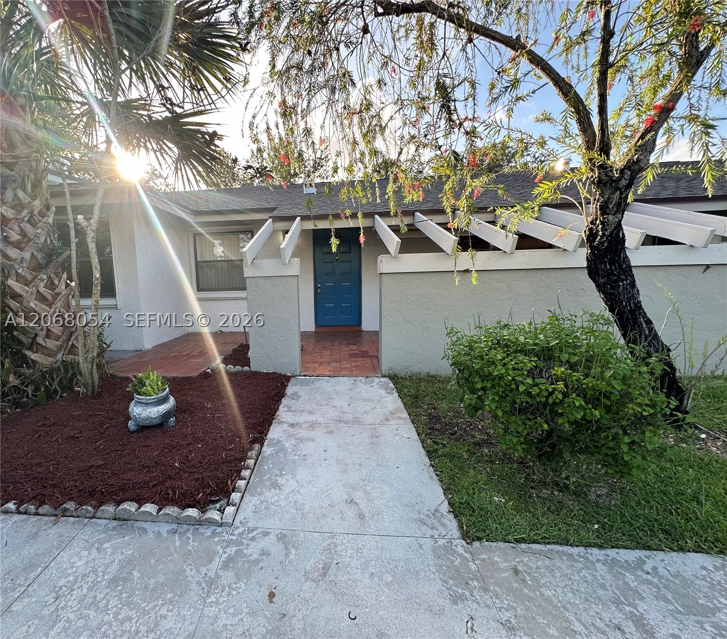 2902 SW 21st Ter 301C — photo