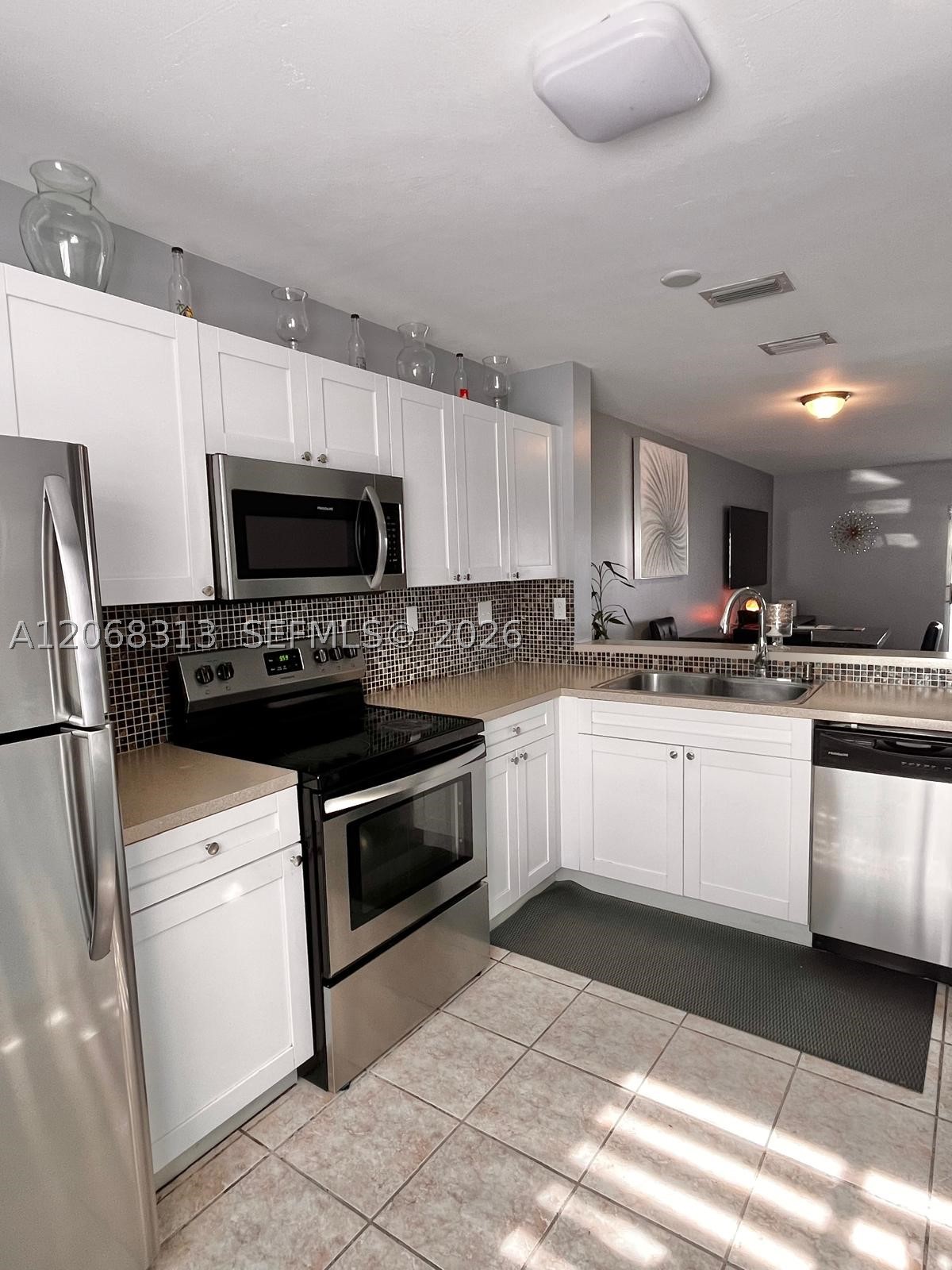 17722 SW 141st Ct — photo