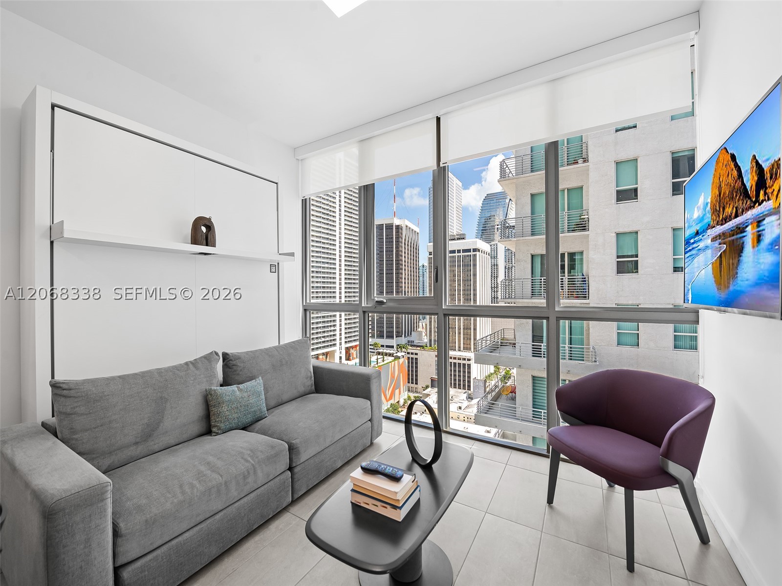 227 NE 2nd St 2501 — photo