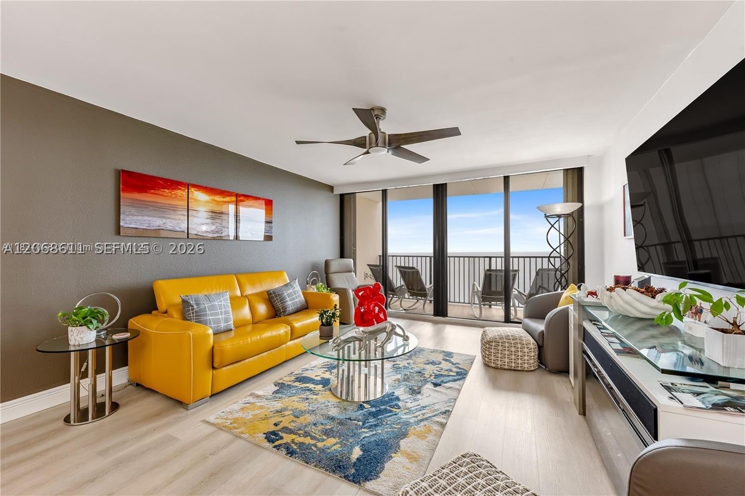 2201 S Ocean Dr 2202 — photo