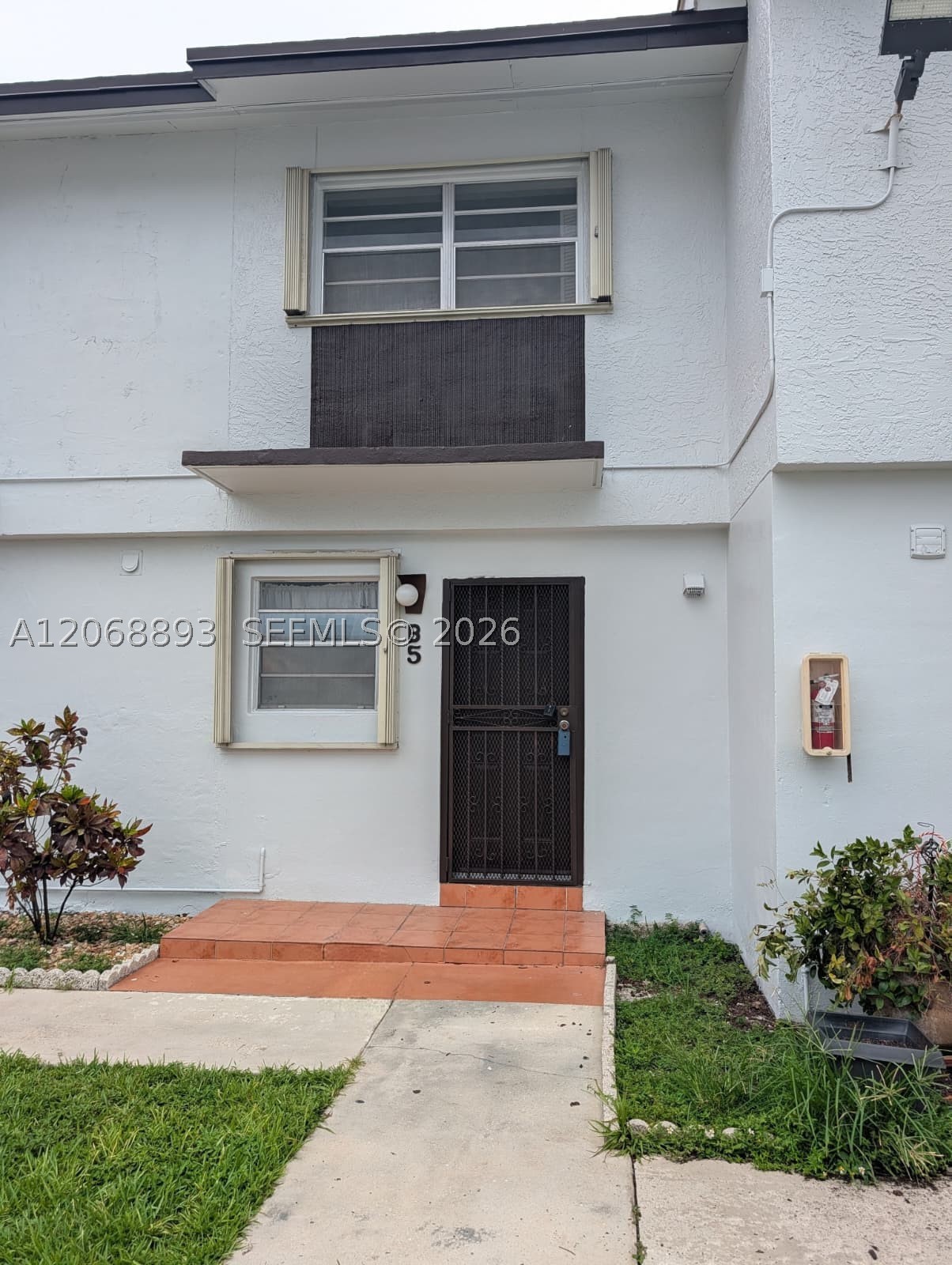 21 SW 109th Ave B5 — photo
