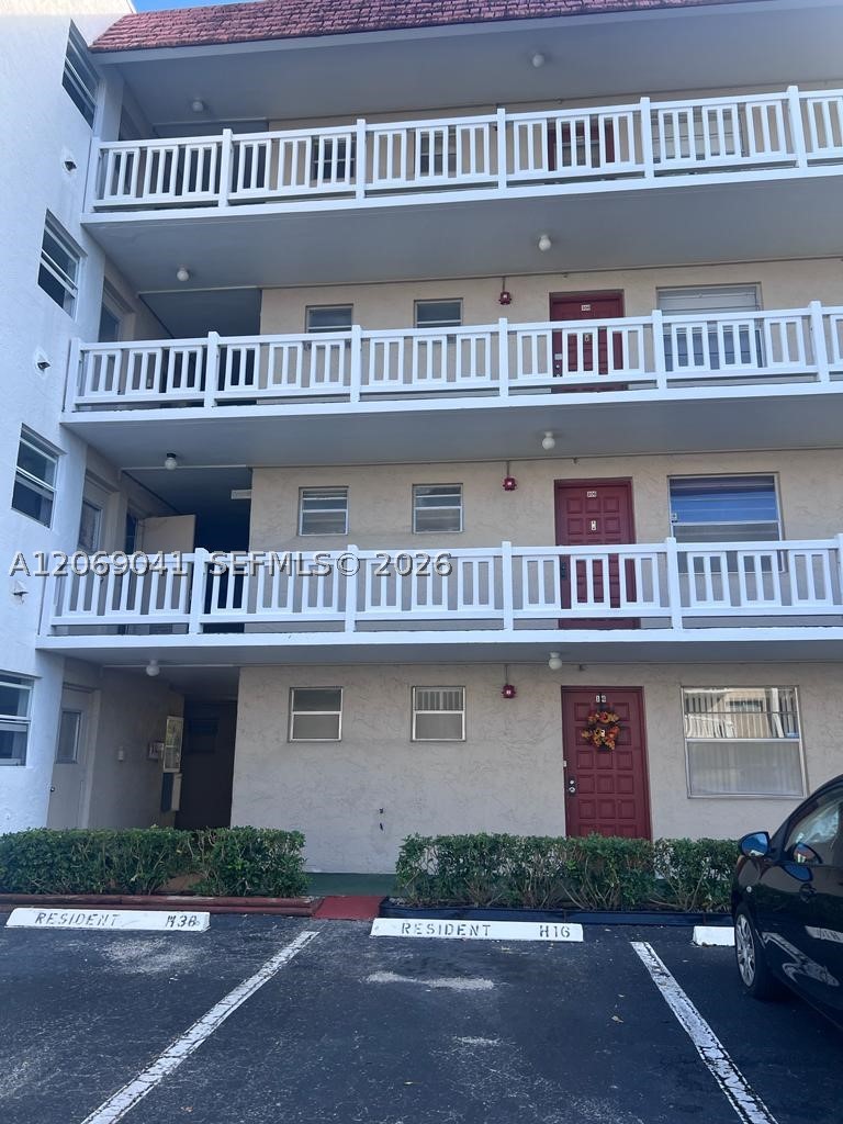 3531 Inverrary Dr 306 — photo