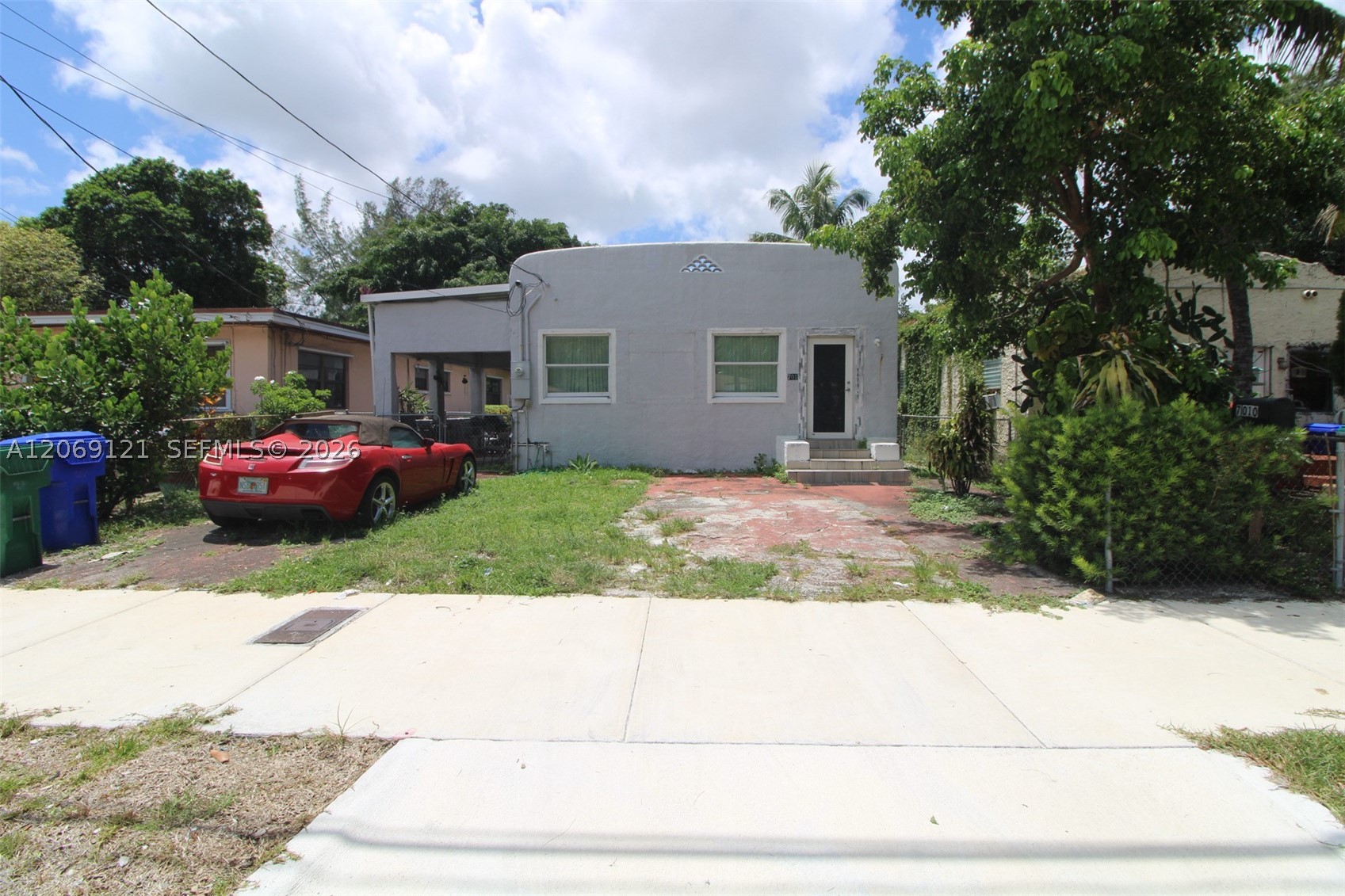 7010 NW 6th Ave — photo