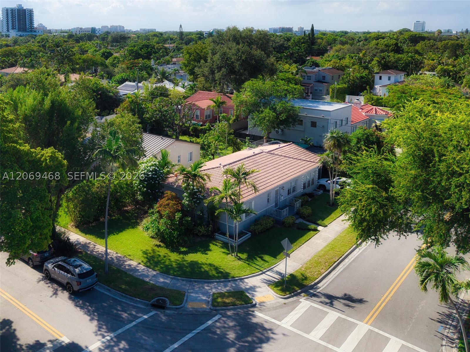 2470 SW 23rd Ave — photo